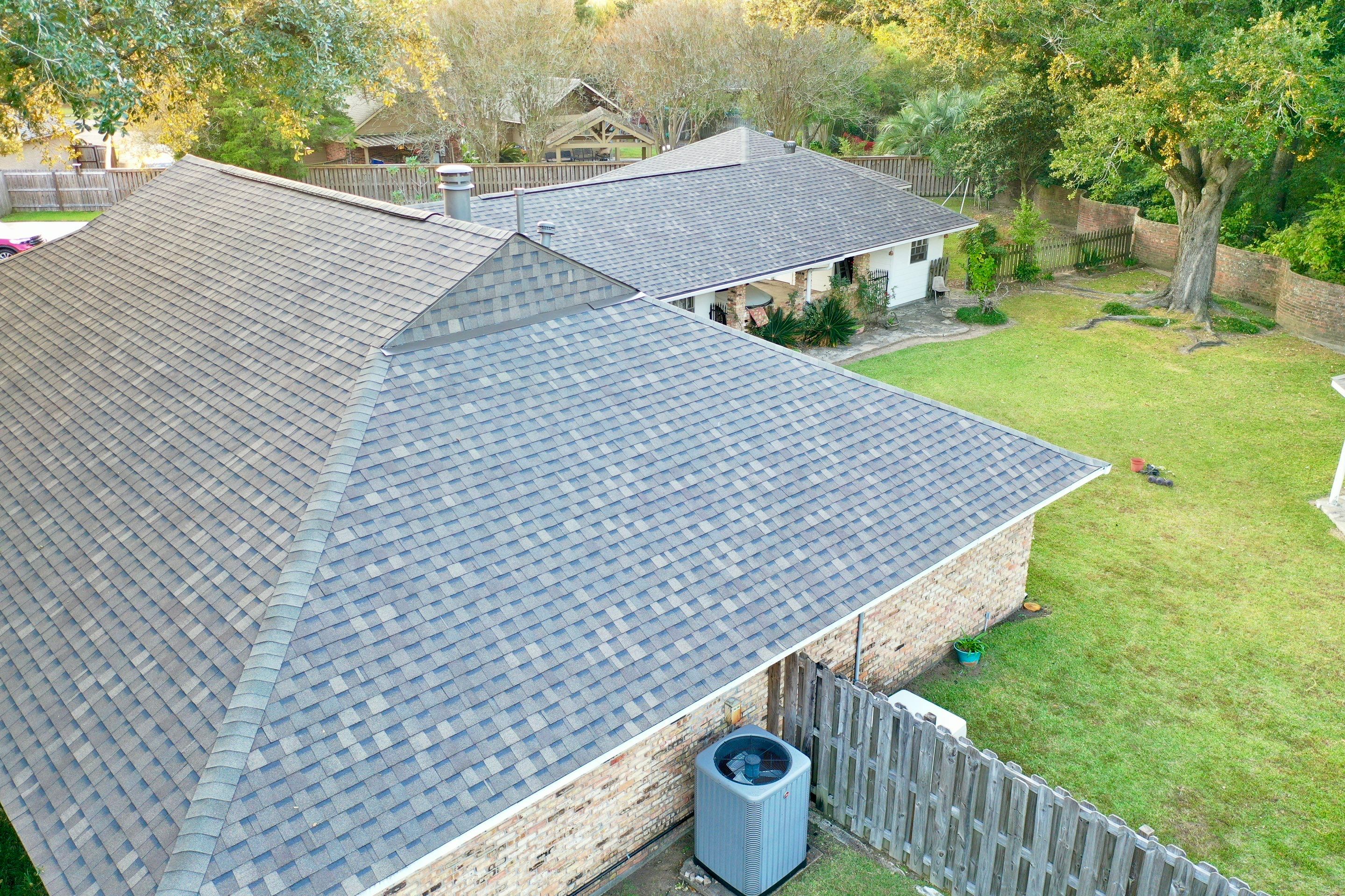 Atlas Pinnacle Pristine Weathered Wood by Top Team Roofing & Construction