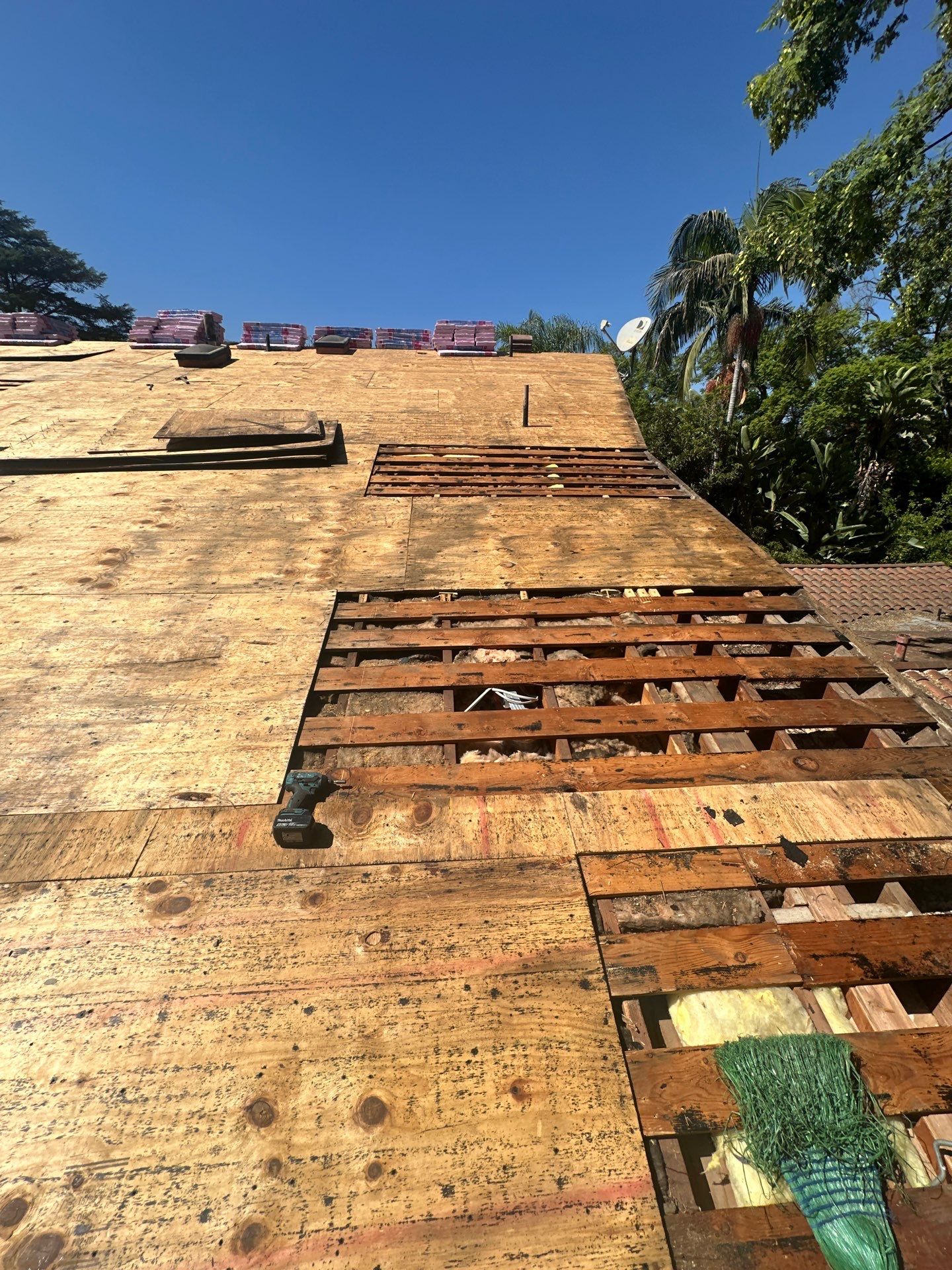 Roof Replacement - Los Angeles, CA 91423 by Epic Roof Replacement