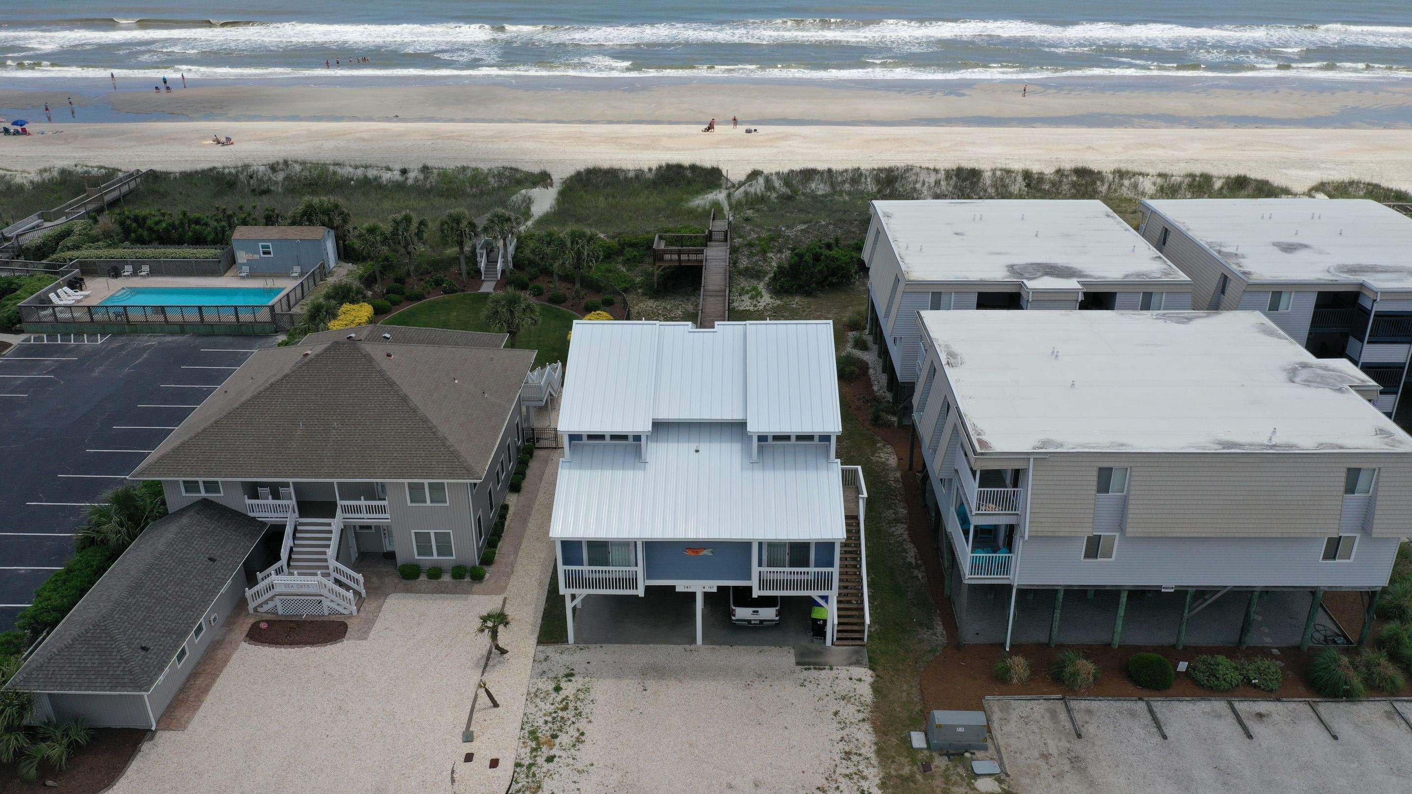 Standing Seam Aluminum- Regal White  by Linta Roofing Inc