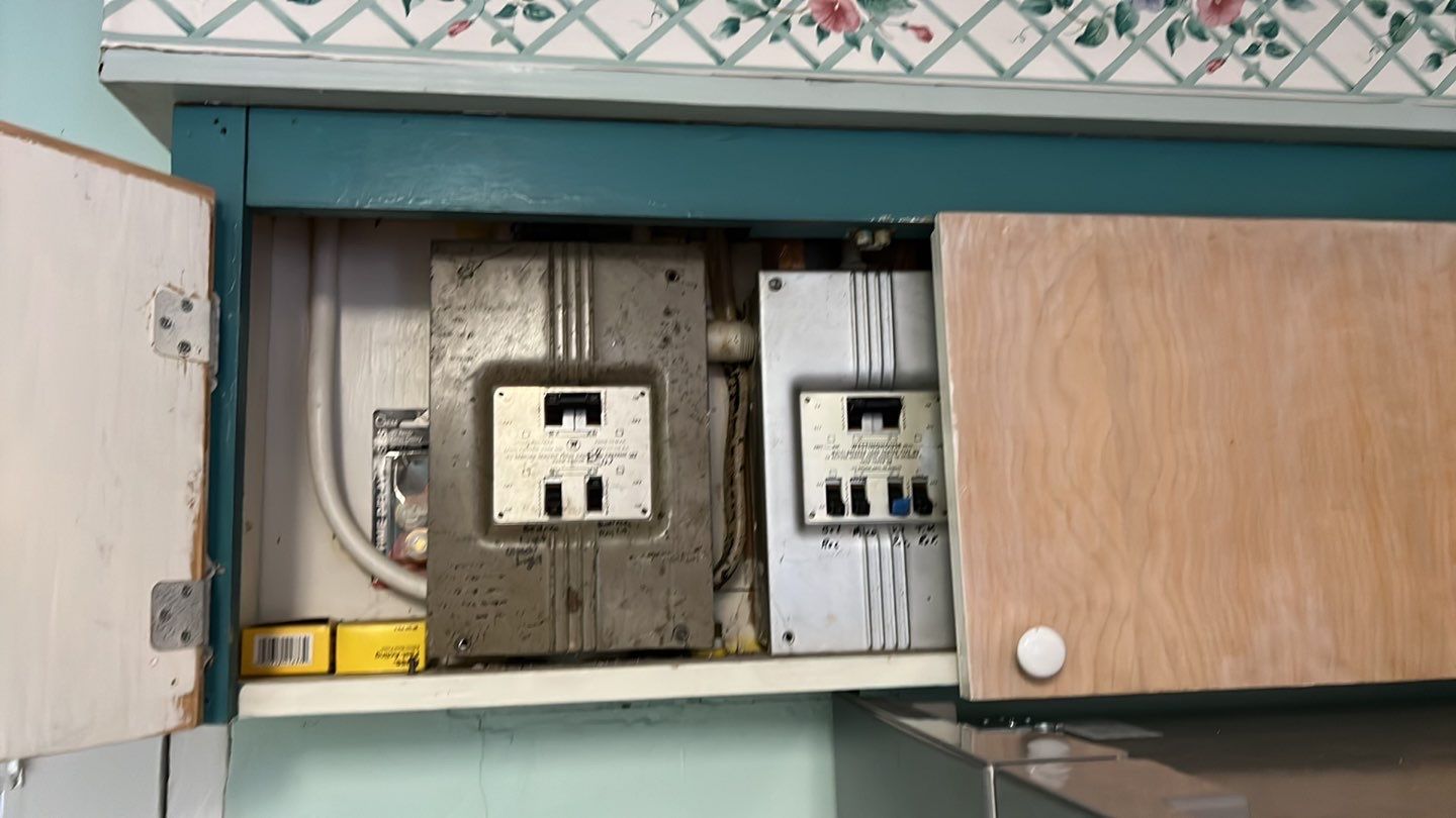 Electrical Panel Replacement using Cutler Hammer Panel by Argent Electric LLC