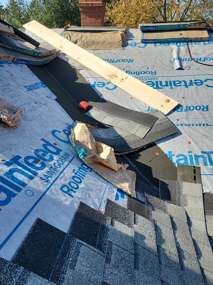 CERTAINTEED LANDMARK COLOR: COBBLESTONE GREY DRIP EDGE: WHITE by Eagle Eye Roofing