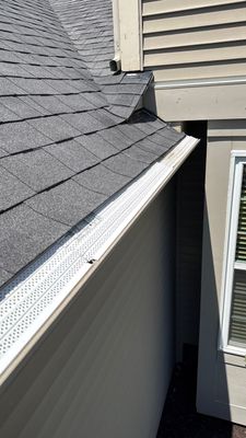 Turtle Shell gutter protection installation in Plainfield, IL 60585, photograph 7