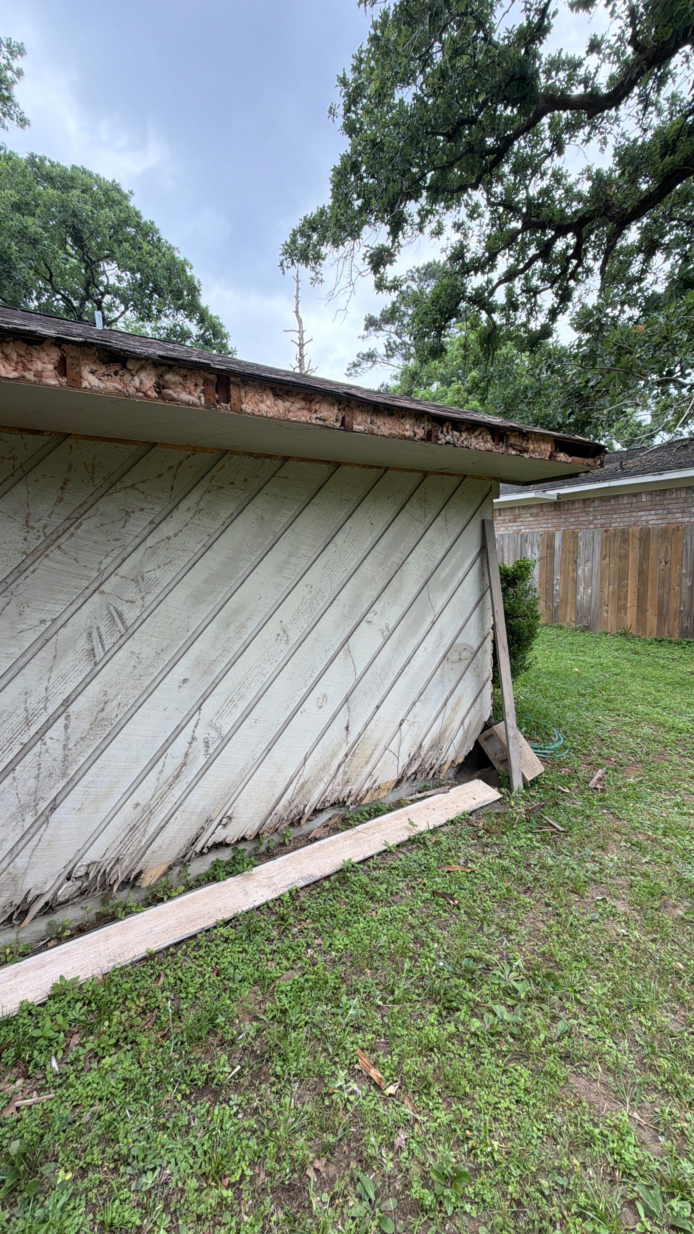 Roof Replacement & Hardie Siding Installation | Conroe, TX by Engle Roofing & Construction
