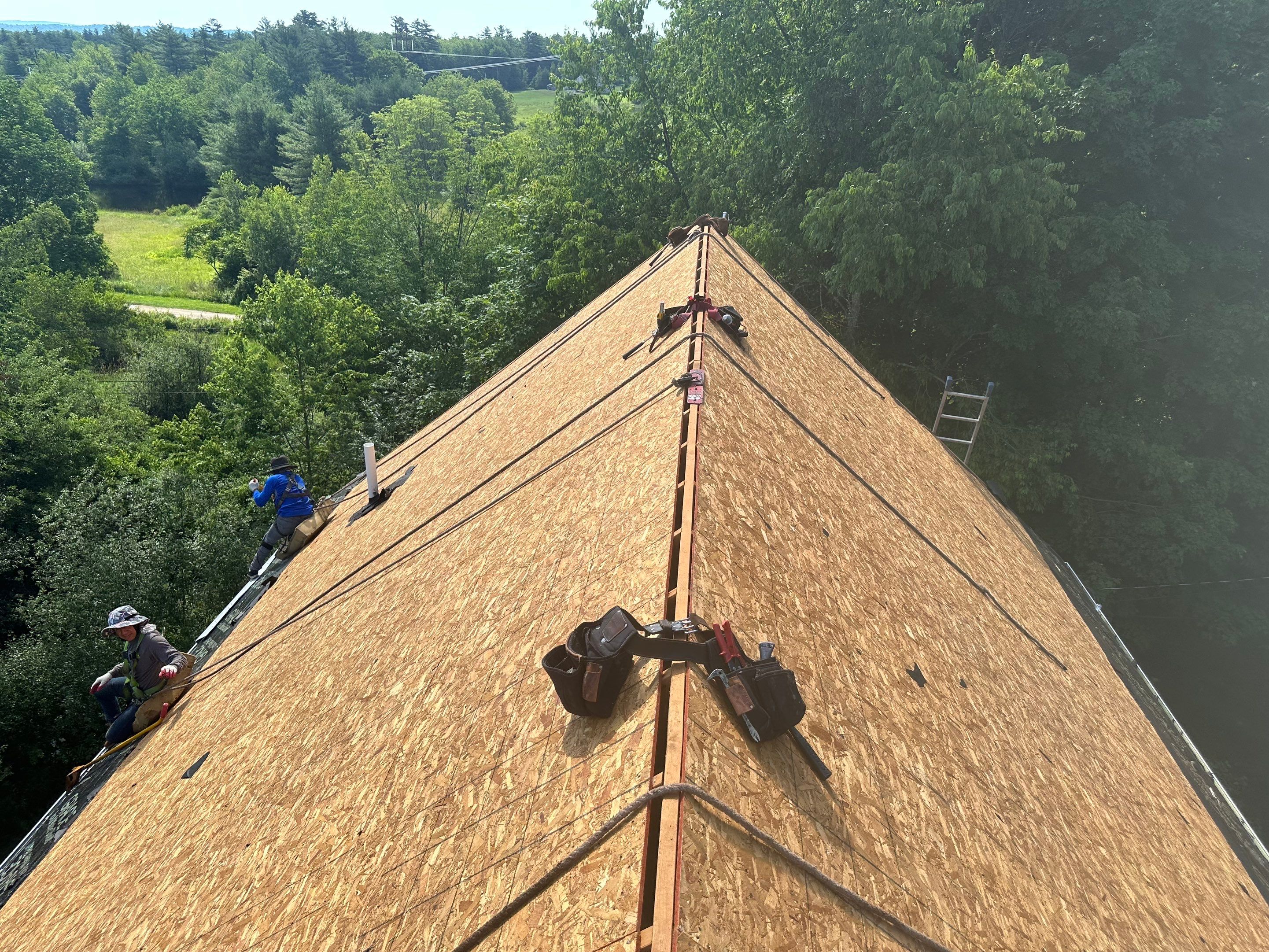 Rochester, NH – One-Day Roof Replacement by Tall pine roofing