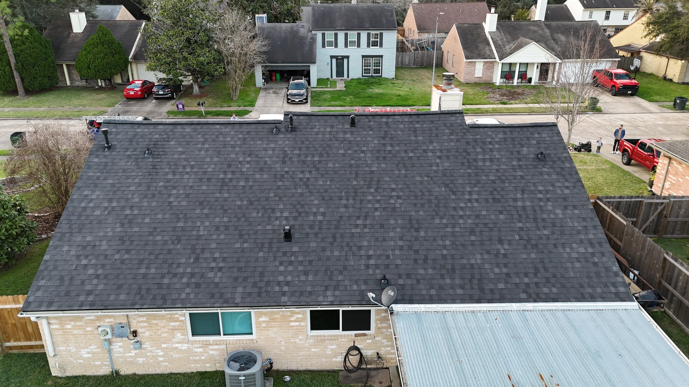 Pearland Roof Replacement by Modern BYLT Roofing & Construction