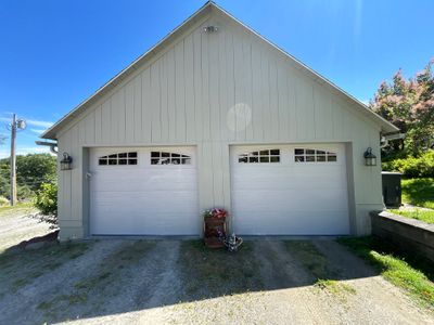 Door Installation Using Clopay Modern Steel Garage Doors