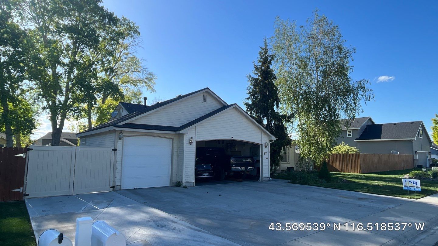 New Roof Installation in Nampa, Idaho with Owens Corning Twilight Black Shingles by ID Roofing LLC
