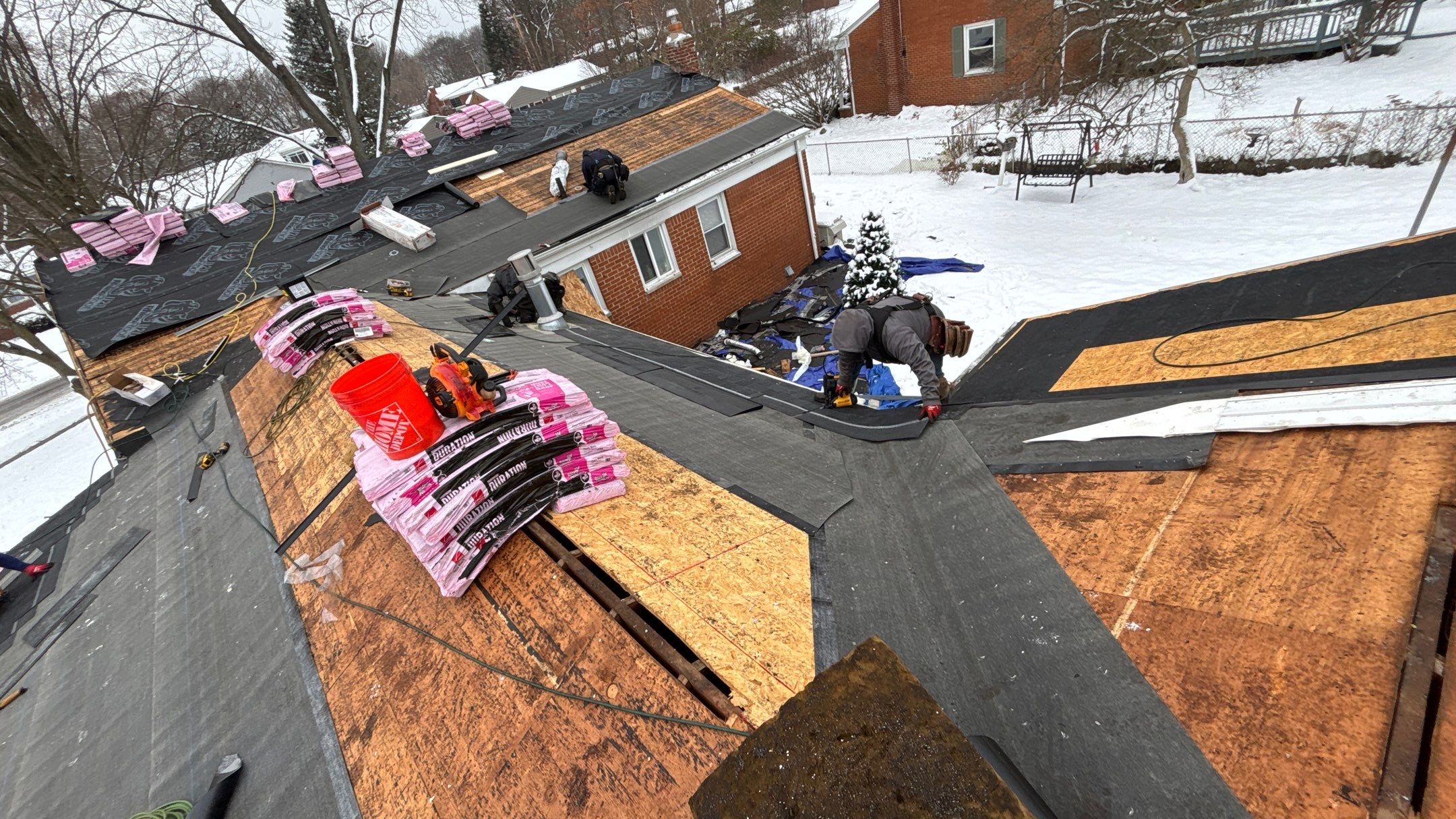 Roof Replacement using Owens Corning Onyx Black by 180 Contractors