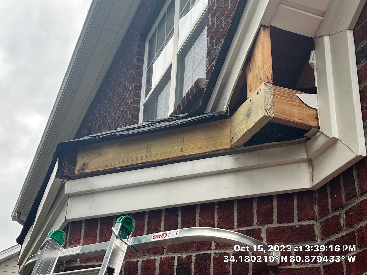 Soffit Water Damage by Thompson Industrial