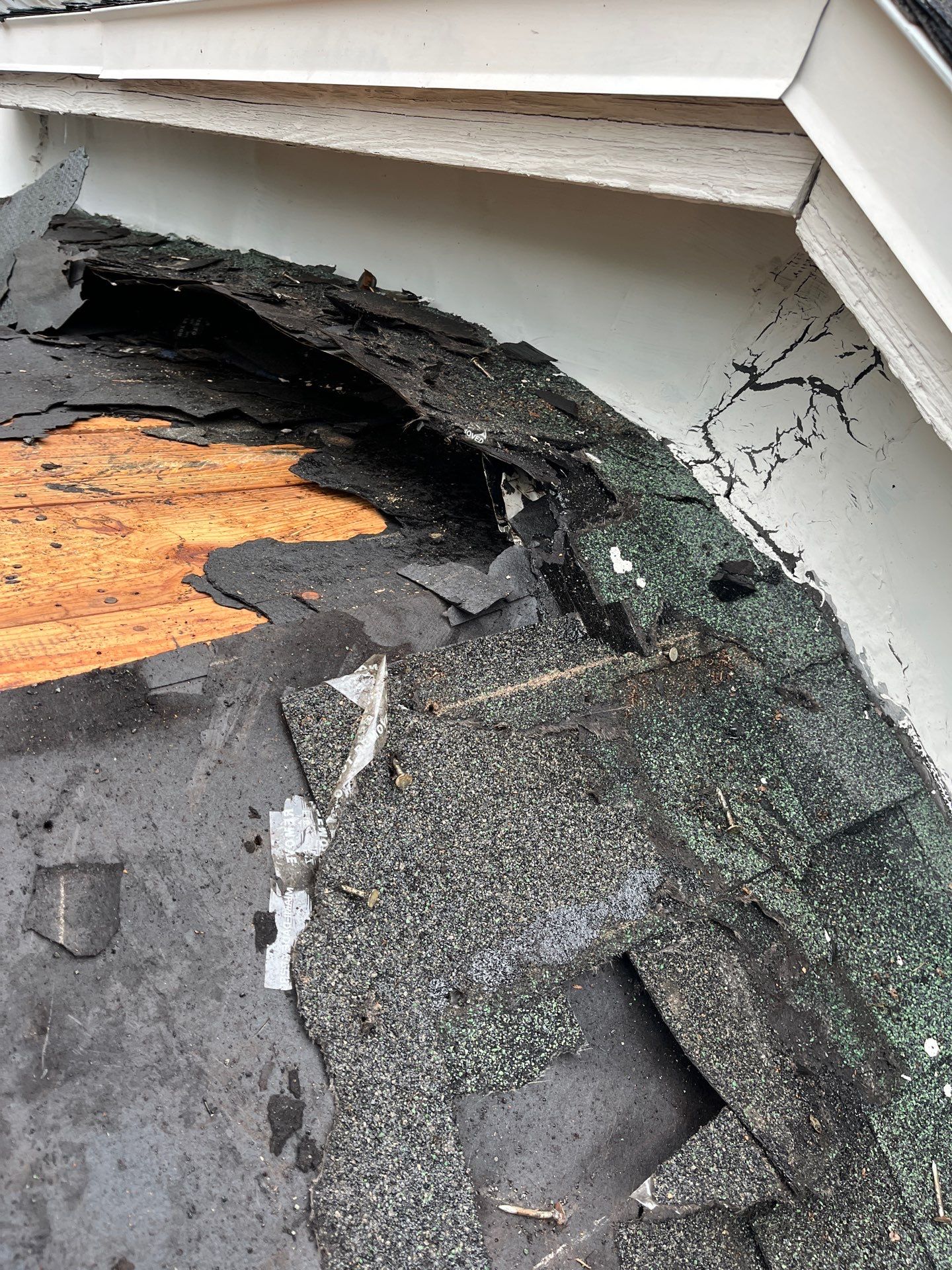 Project in St. Petersburg 33703 by Mitchell Roofing Company LLC