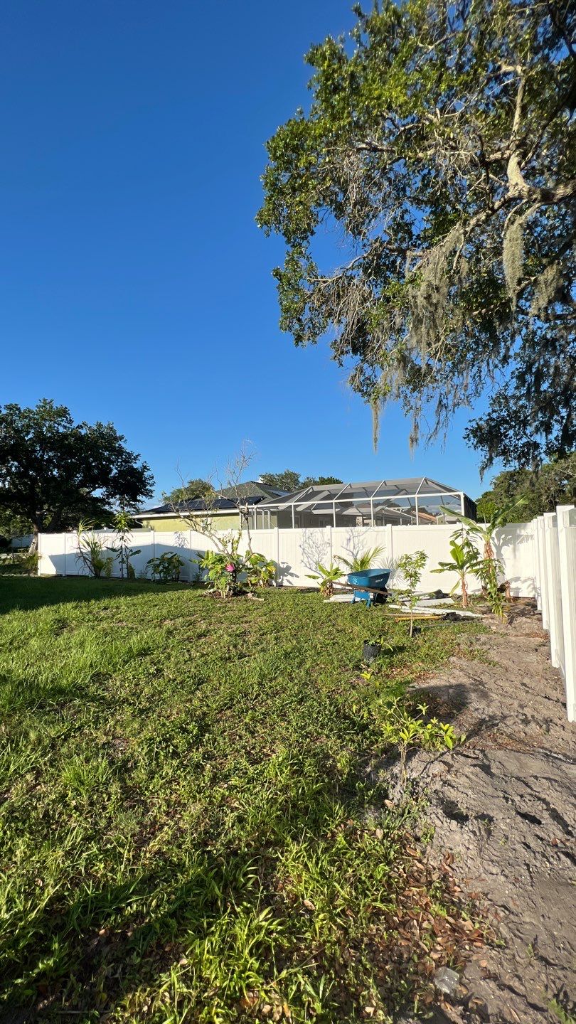 Palmetto, FL 6ft. Tall White Vinyl Privacy Fence  by Asap fence and gates, LLC