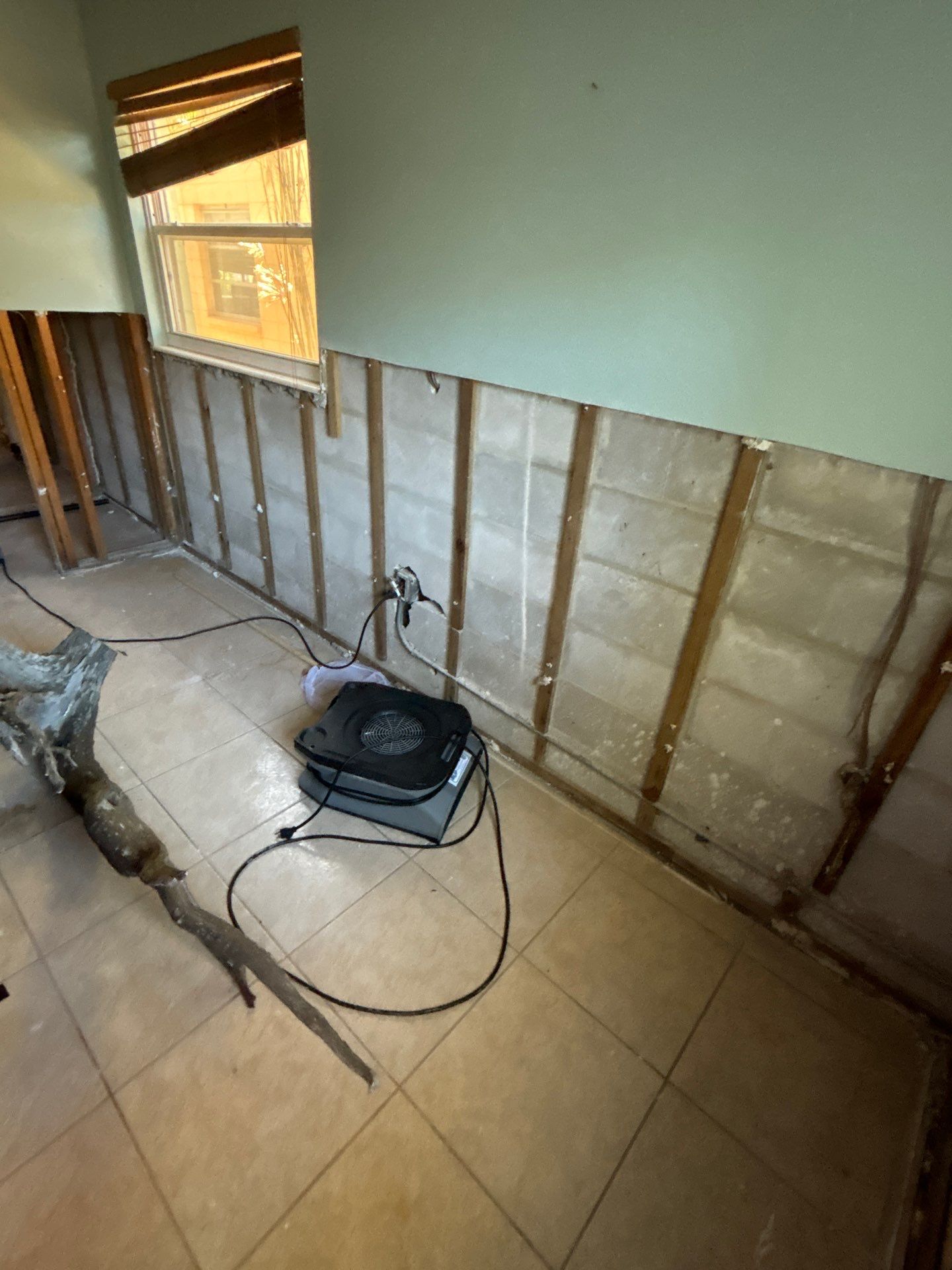 Bradenton Water Damage Repair by Ampm Restoration Services 