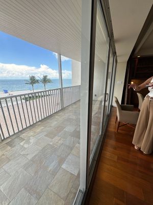 Regency Towers in Naples