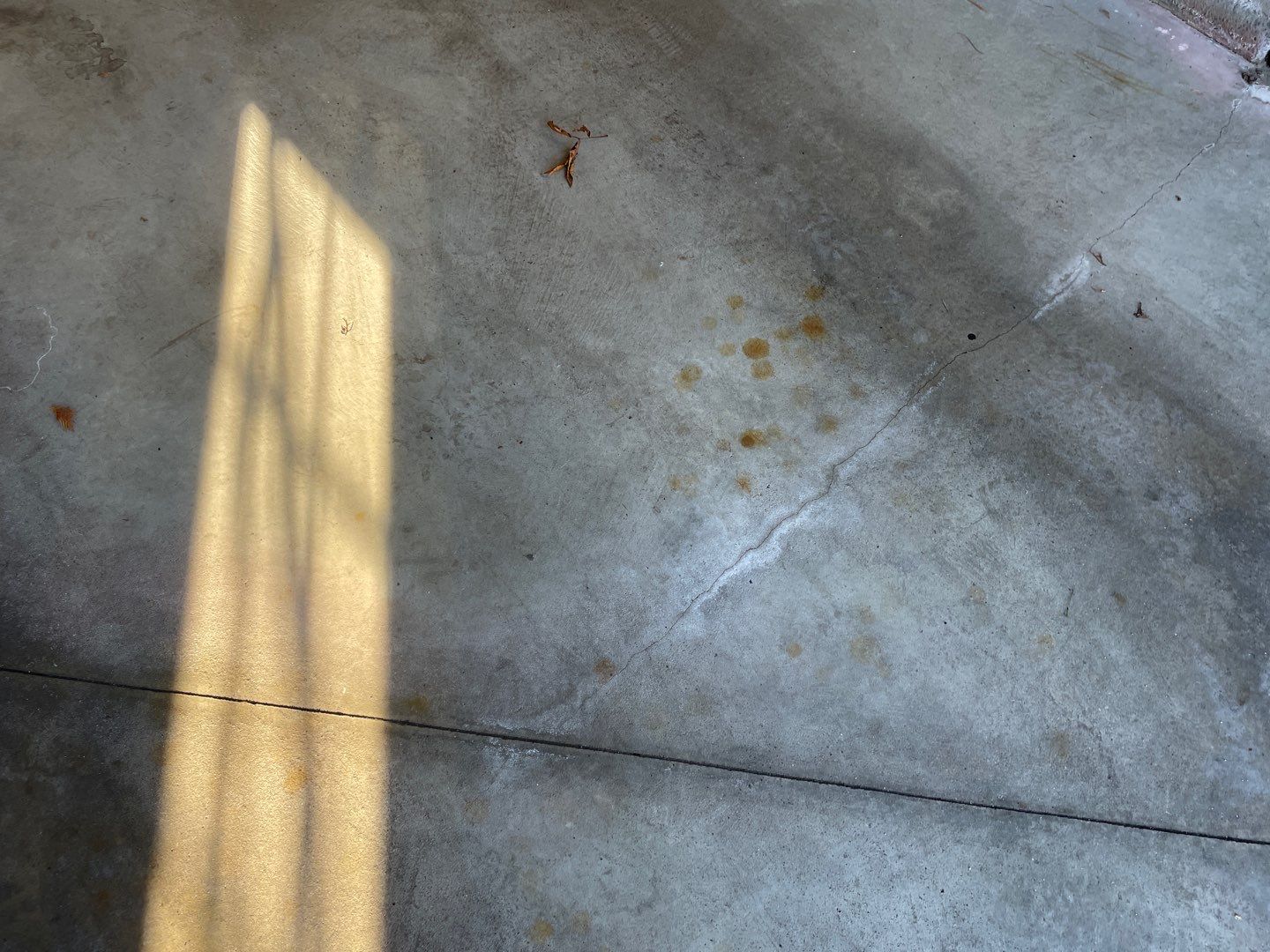 Garage in Nashua, NH 03063 by Symphony Concrete Coatings
