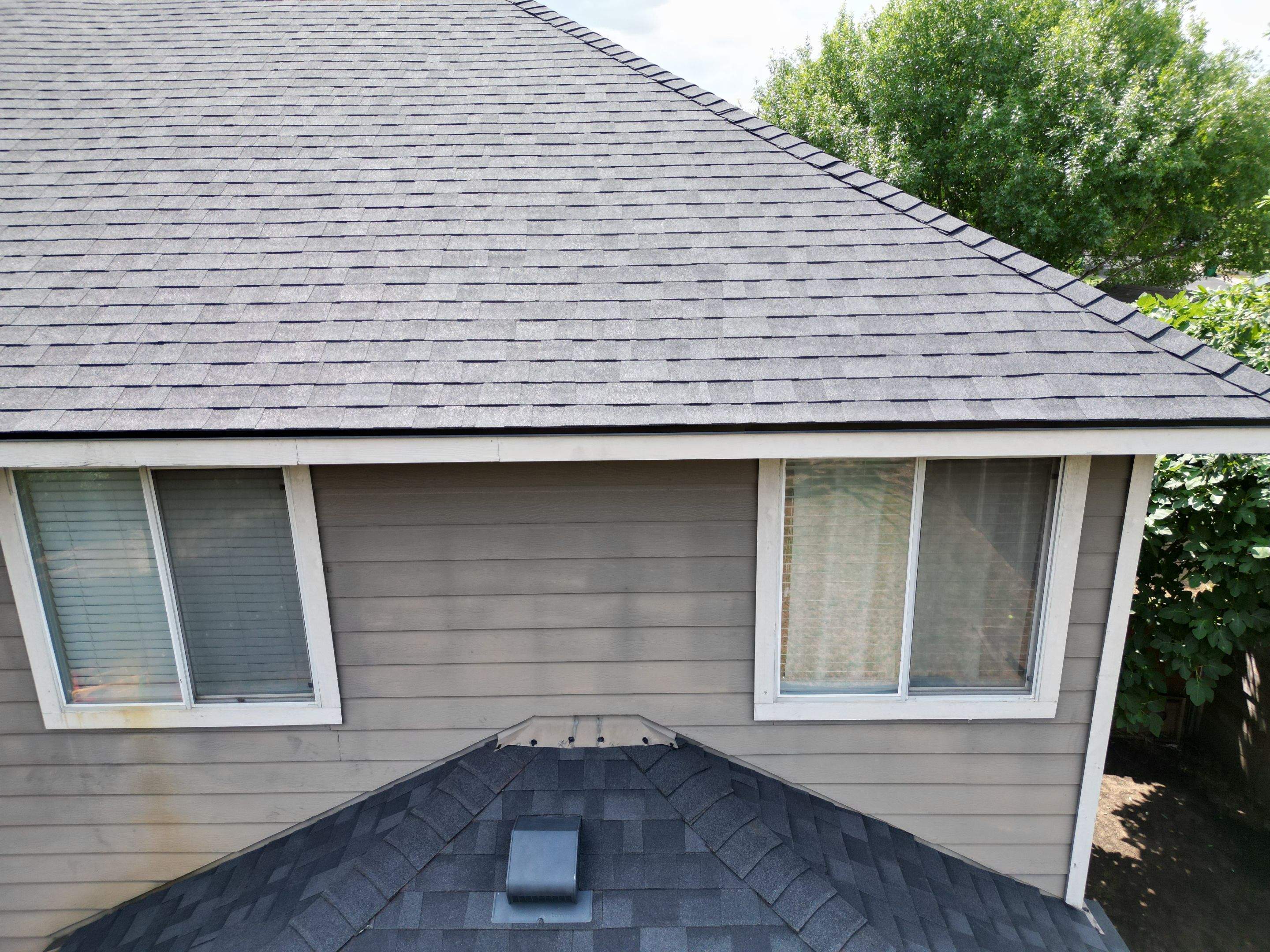 Onyx Black - Owens Corning TruDefinition Duration by RoofsOnly.com