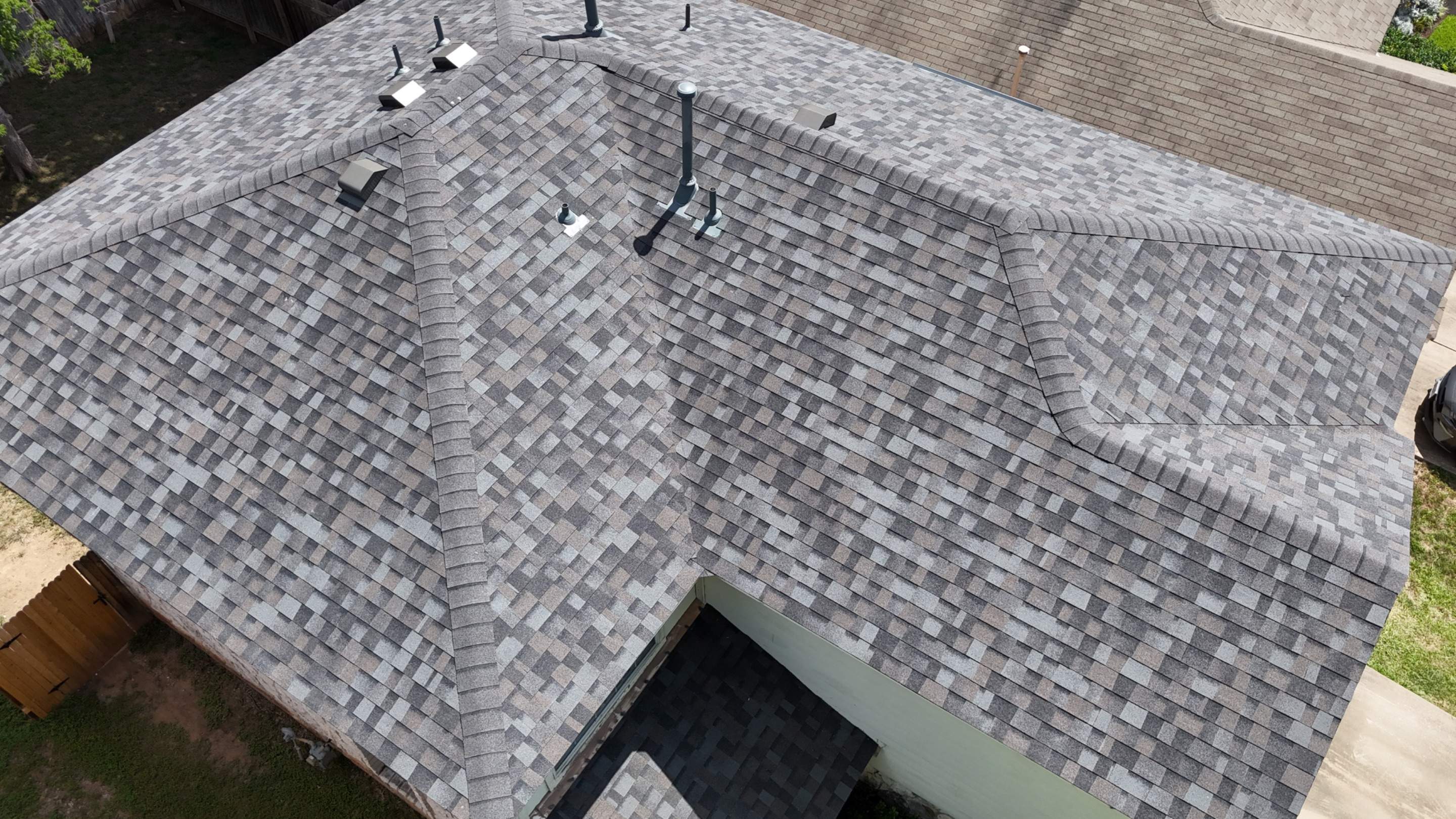 Williamsburg Gray - Owens Corning TruDefinition Duration by RoofsOnly.com