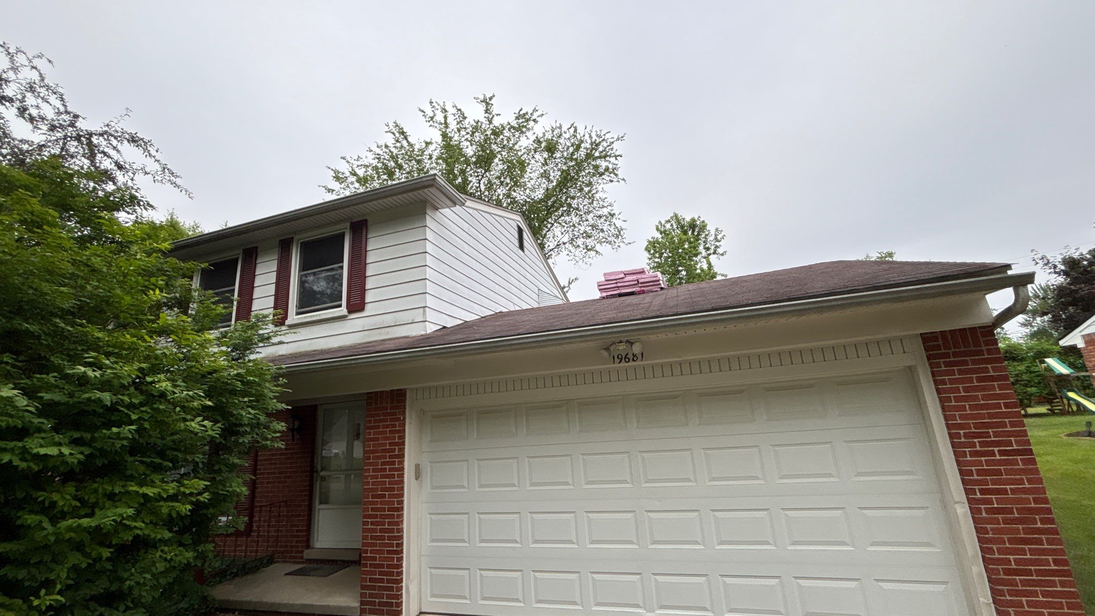 Roof Replacement using Owens Corning Brownwood by 180 Contractors