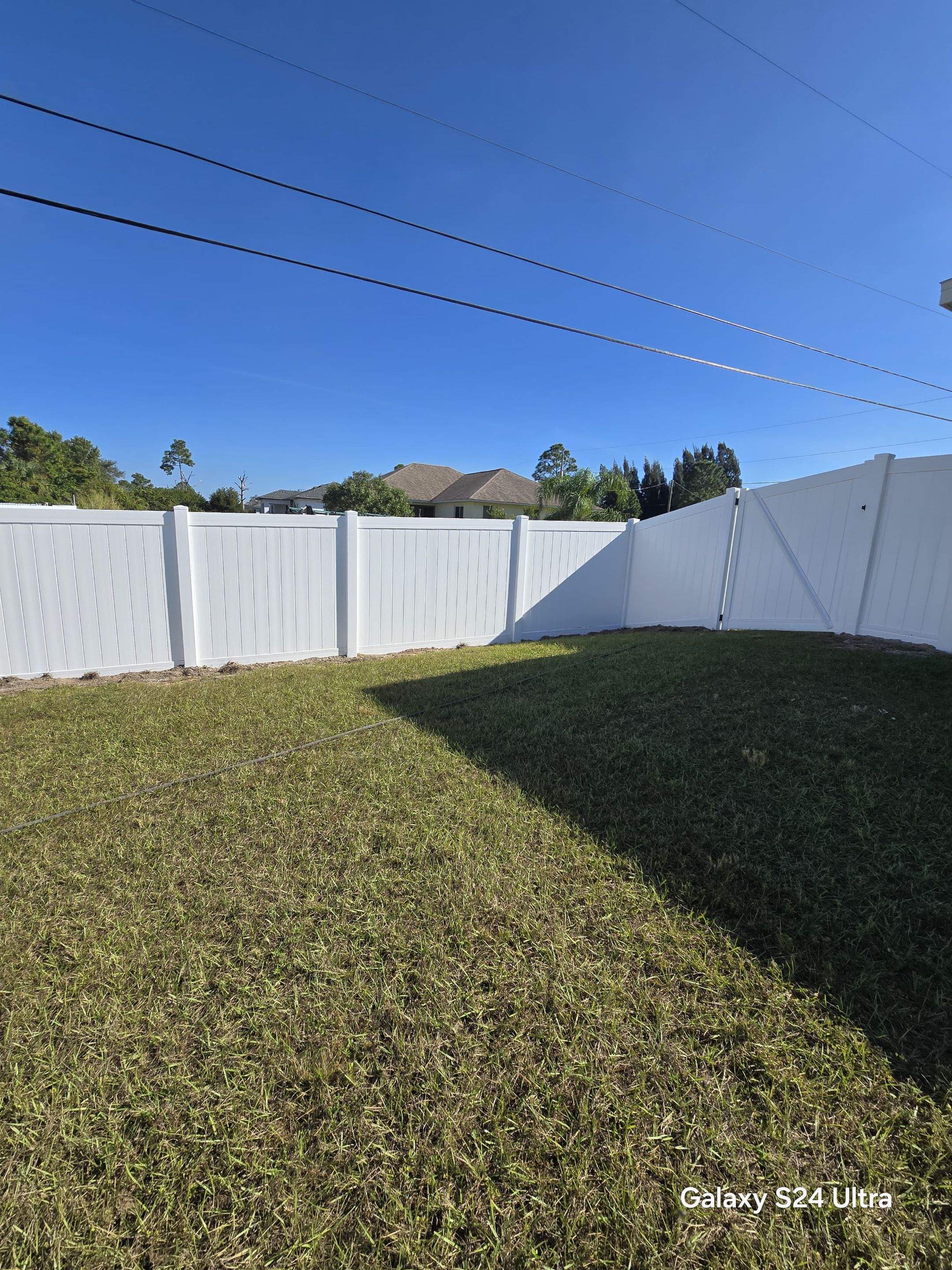 Vinyl Fence in Lehigh Acres by True Fence LLC