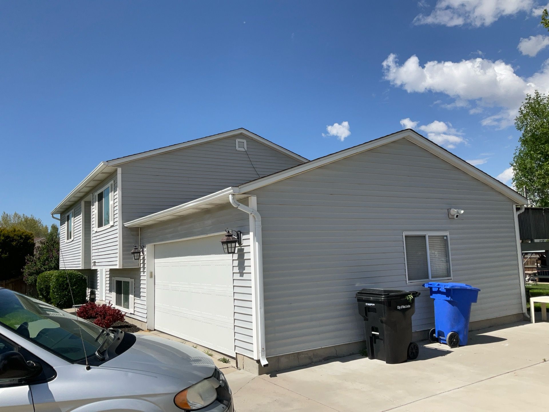 Salt Lake City | Mixed Profile Hardie Upgrade | Arctic White & Iron Gray by Ideal Siding Utah