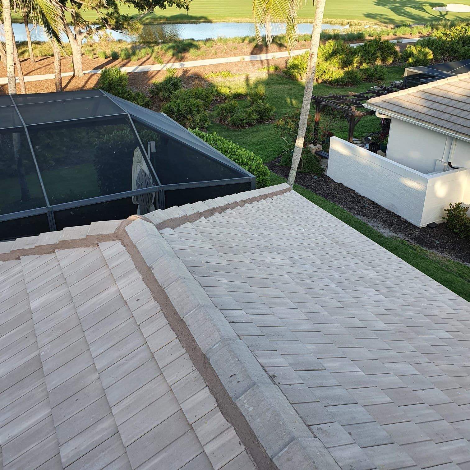 Westlake Saxony 900 Split Slate Coconut White with Antique by 6D Roofing & Consulting, LLC