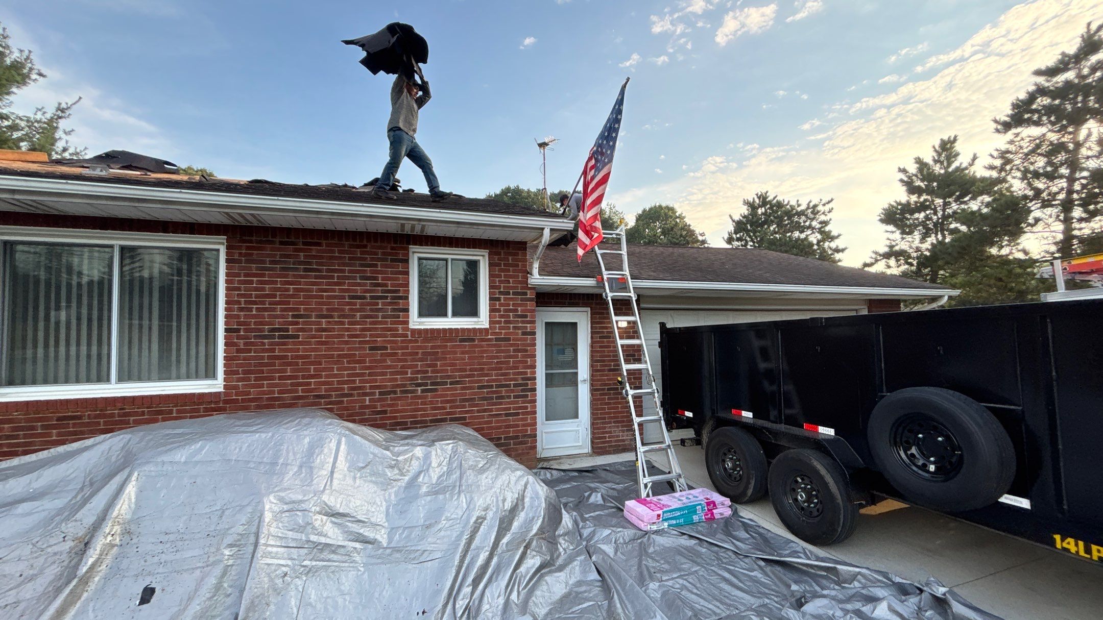 Roof Replacement using Owens Corning Onyx Black by 180 Contractors