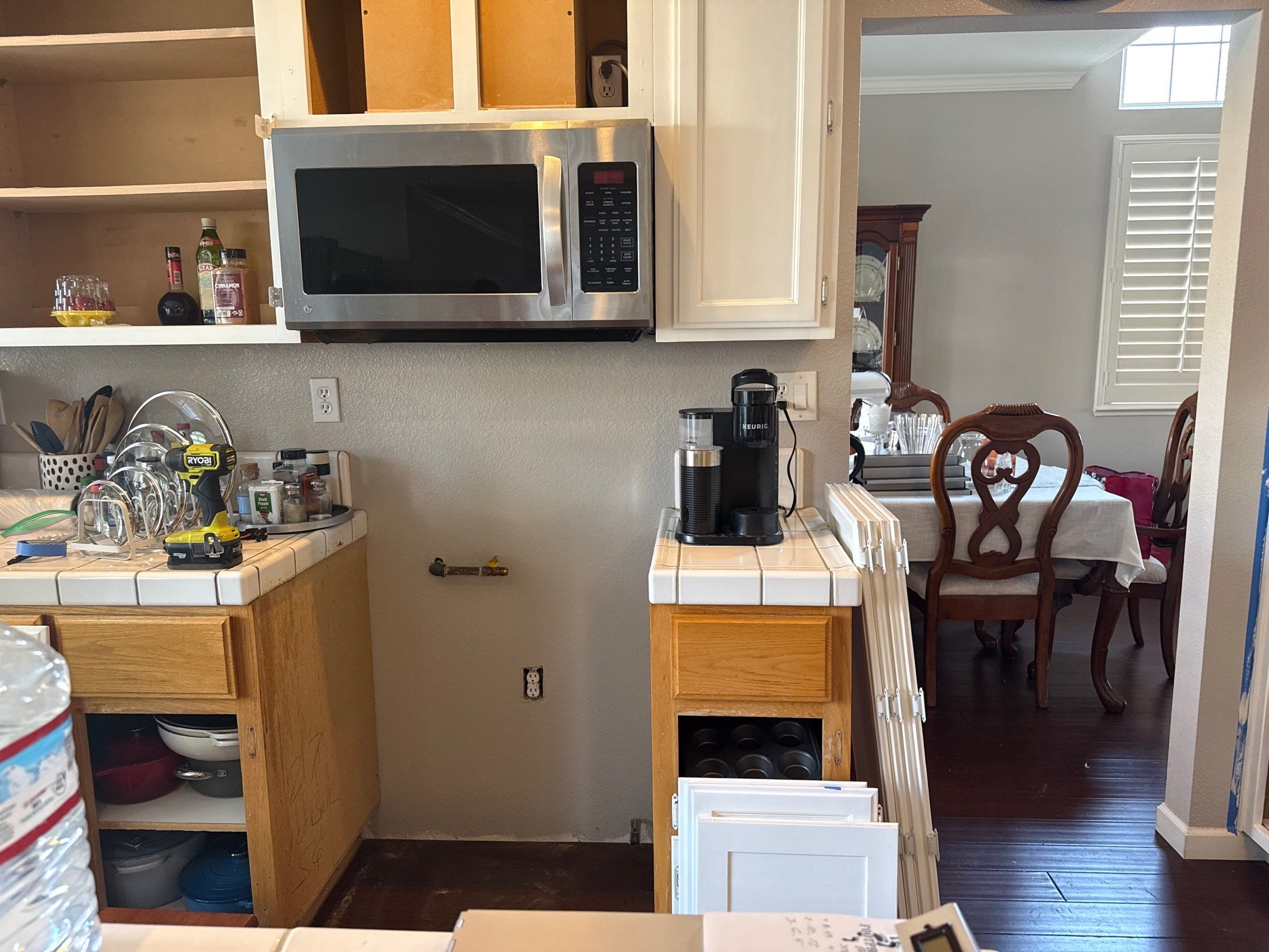 Kitchen Backsplash by Footprints Floors South Sacramento