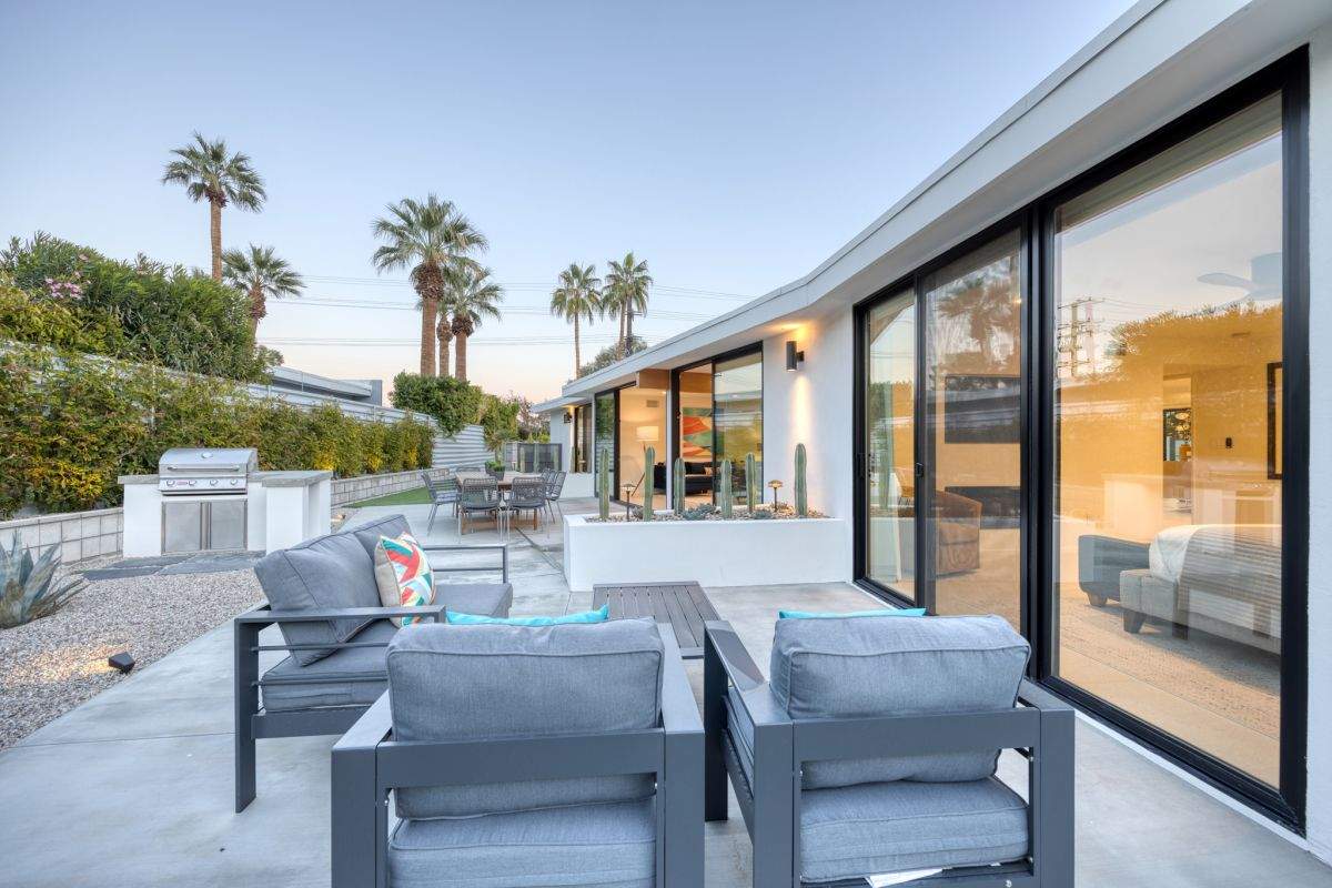 Palm Springs Midcentury Modern Home by One Stop Source