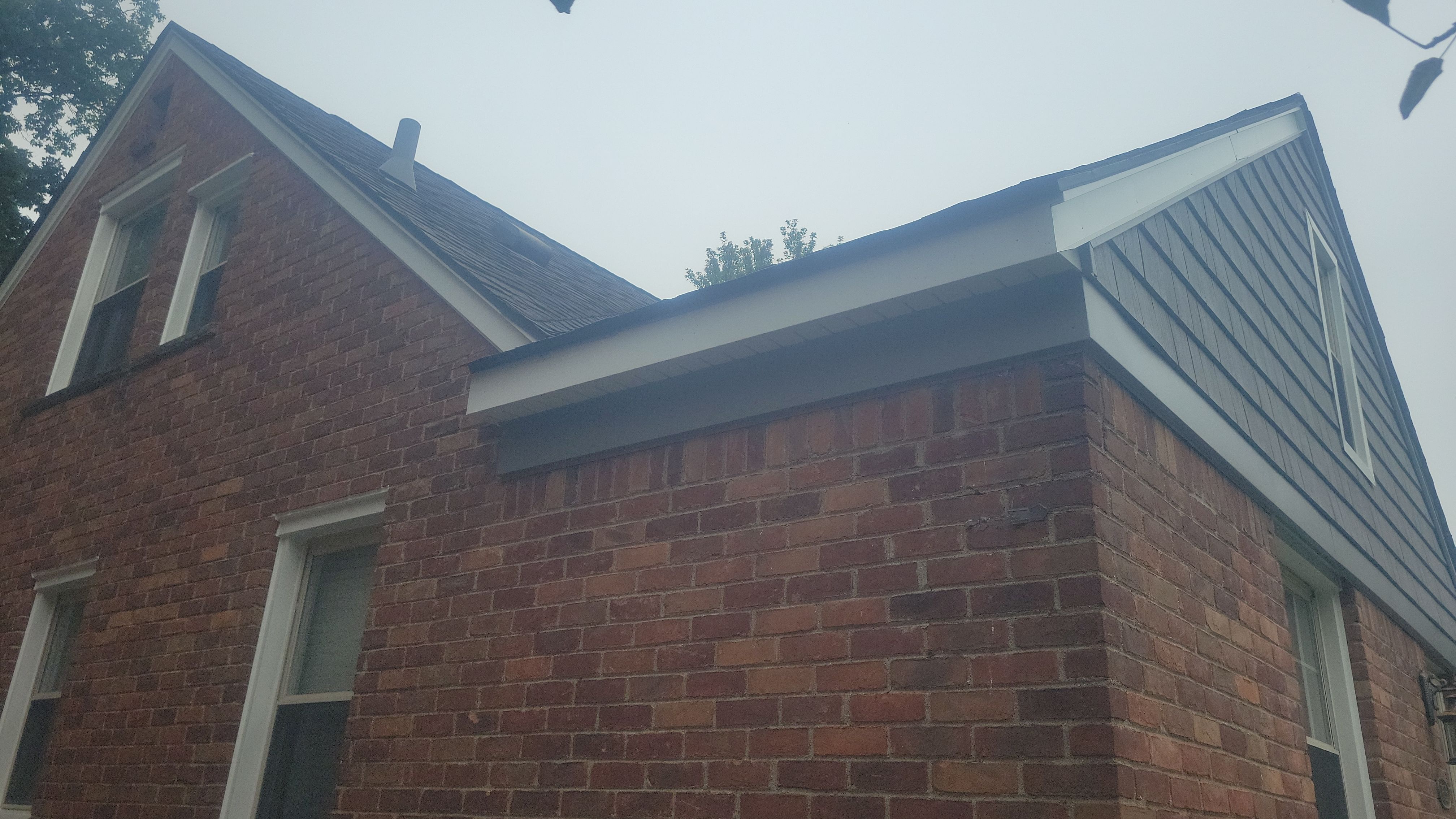 Siding Replacement using CertainTeed Restoration Classis D4 by 180 Contractors