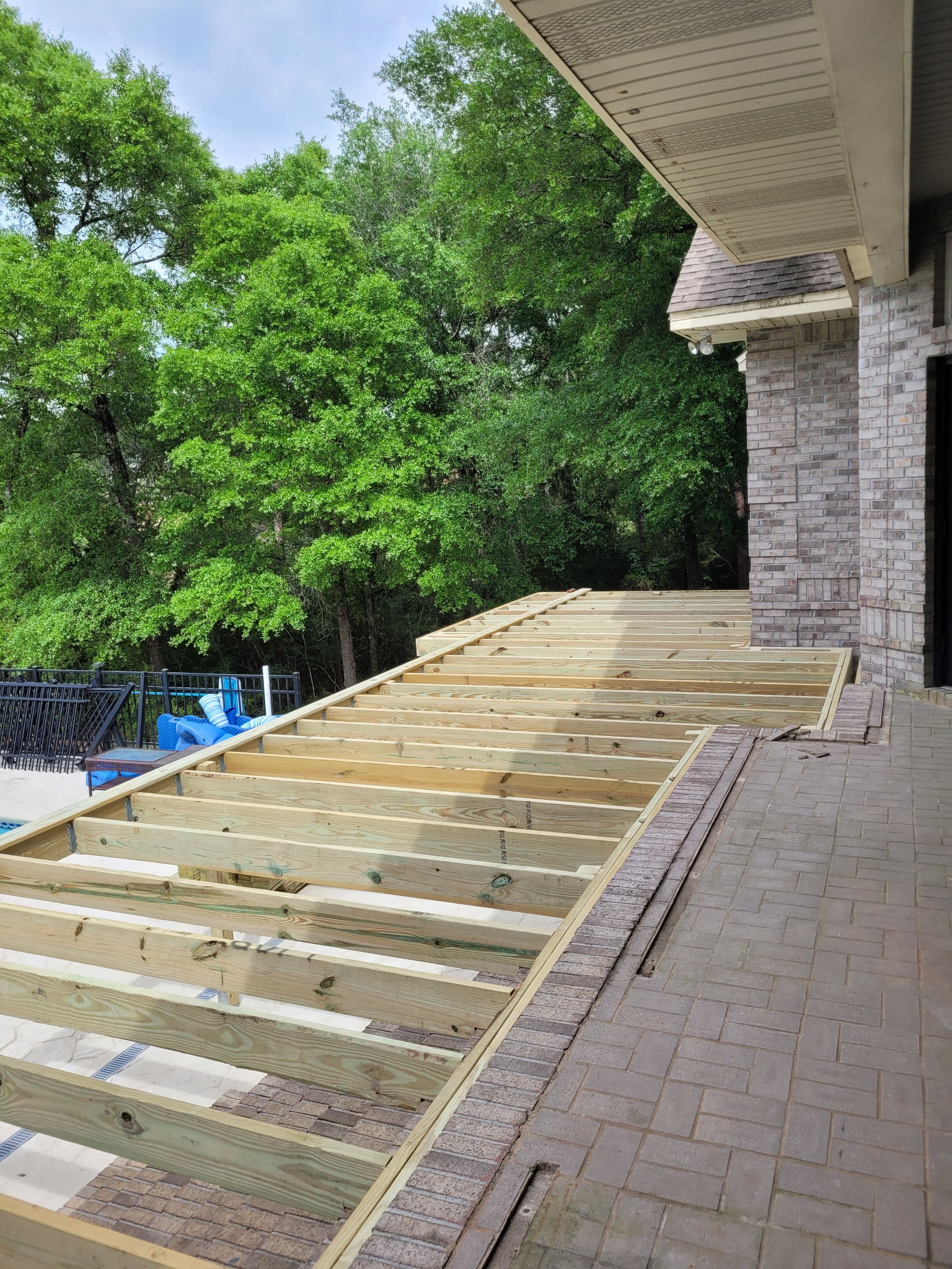 Elevated Screen Room in Crestview by Titan Sunrooms