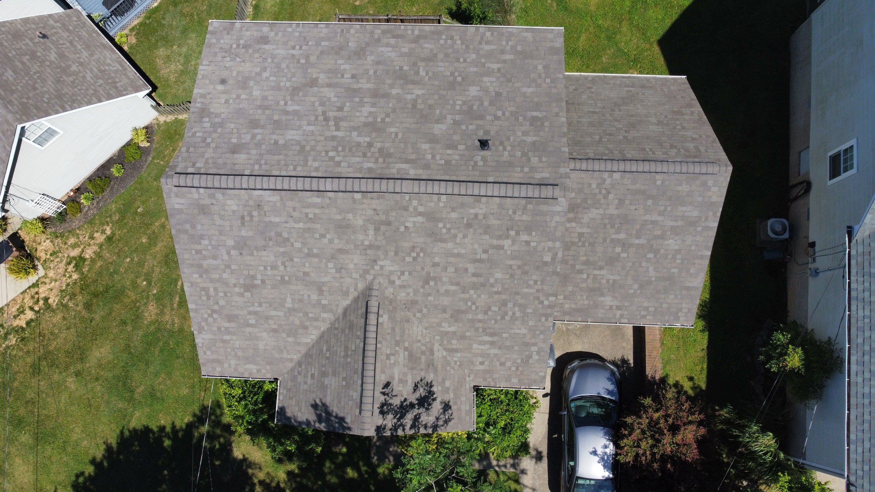 Residential Roofing Installation using Owens Corning Oakridge Roofing System by Undersun Roofing 