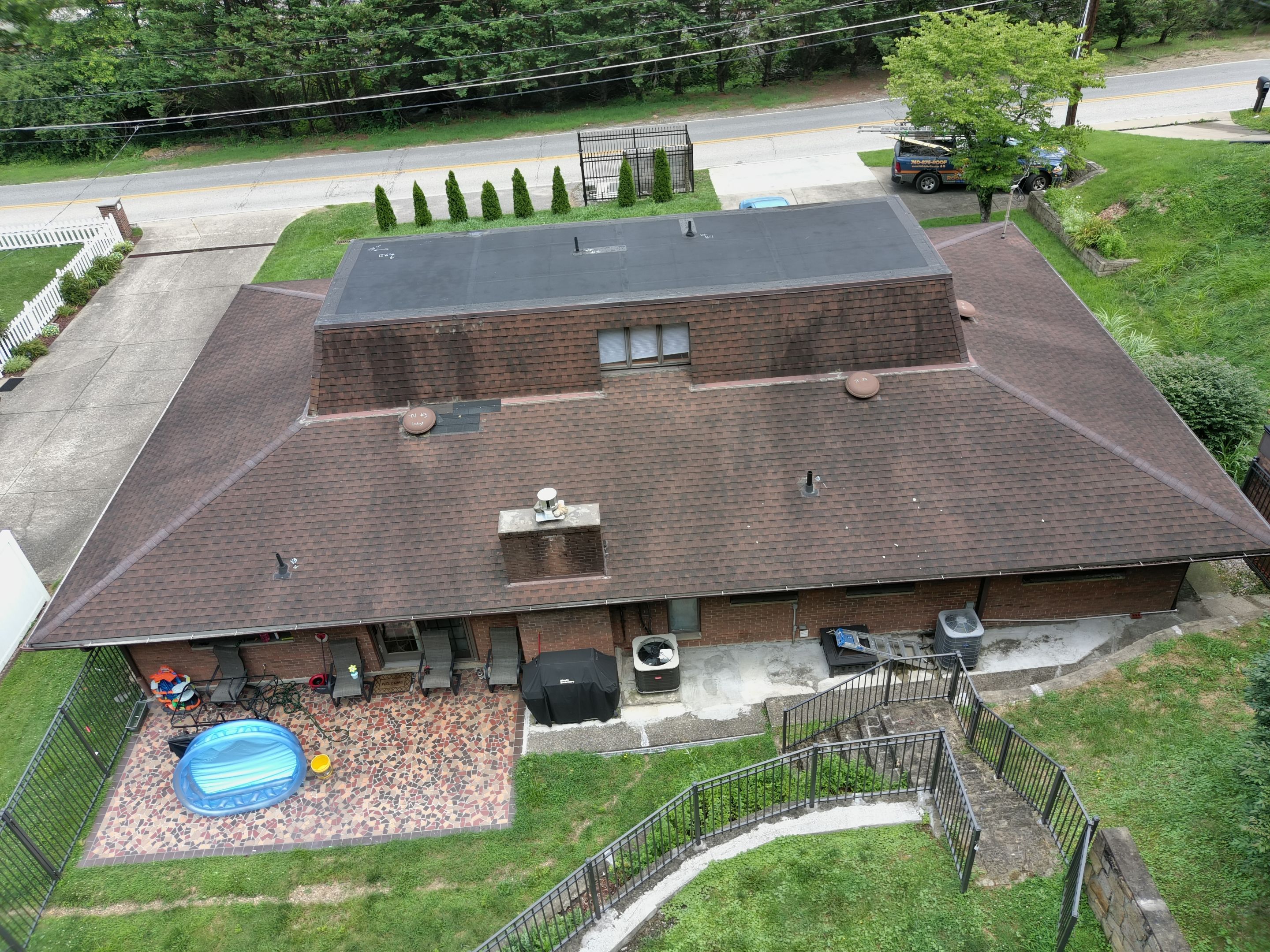 Unique Single Roof Replacement in Charleston WV – IKO Dynasty High-Performance Shingles by Mr. Roofer