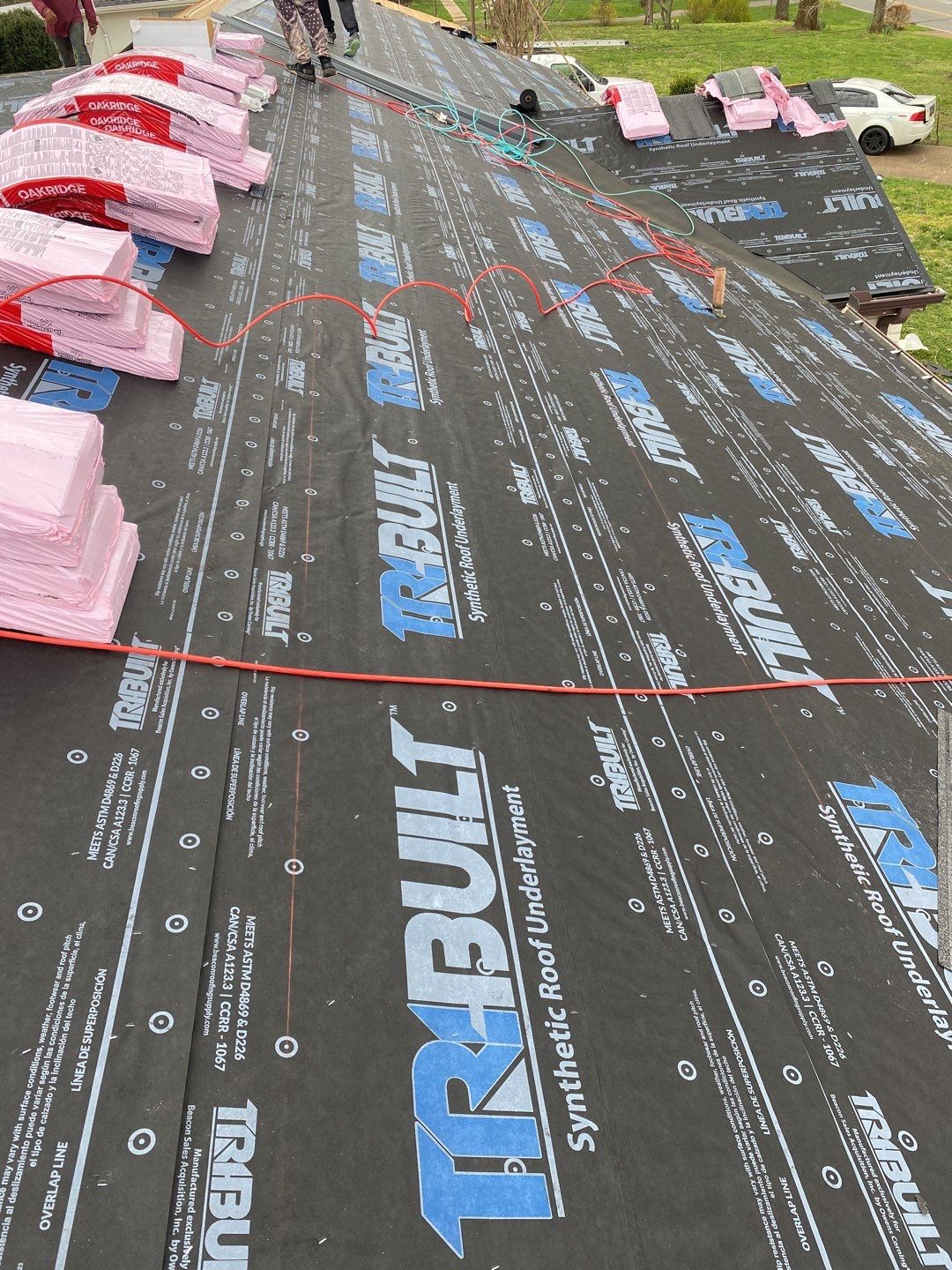 Residential Roofing Installation using Owens Corning Oakridge Roofing System by Undersun Roofing 