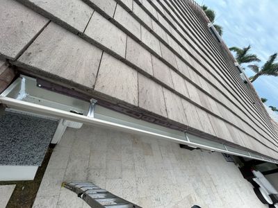 6-Inch White Seamless Gutters in Sarasota FL
