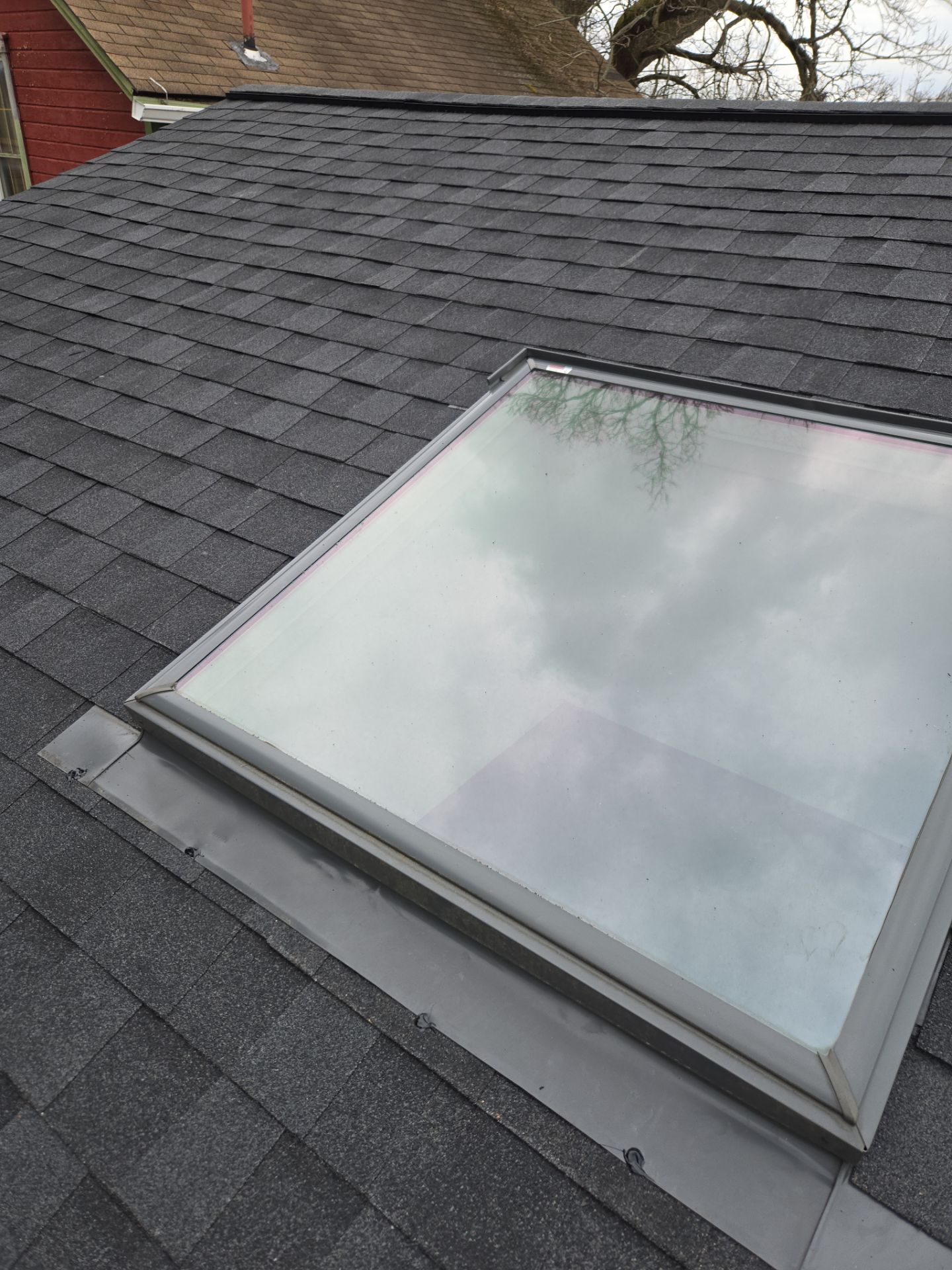 Atlas Pinnacle, Black Shadow, Drip Edge, Color, White by Eagle Eye Roofing