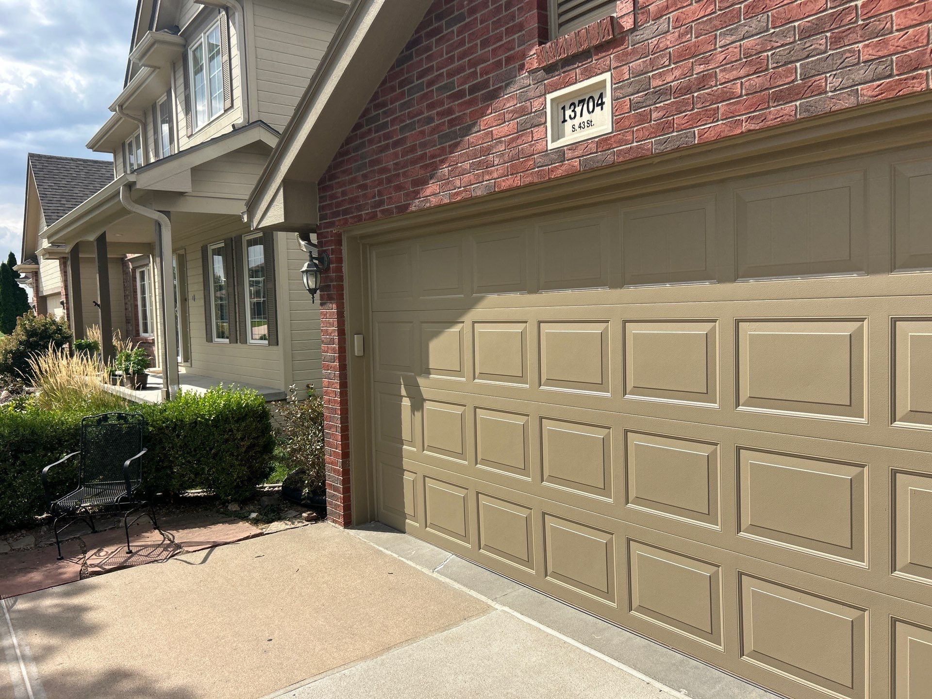 James Hardie Siding Replacement and Exterior Painting in Bellevue by Carps Complete Exteriors