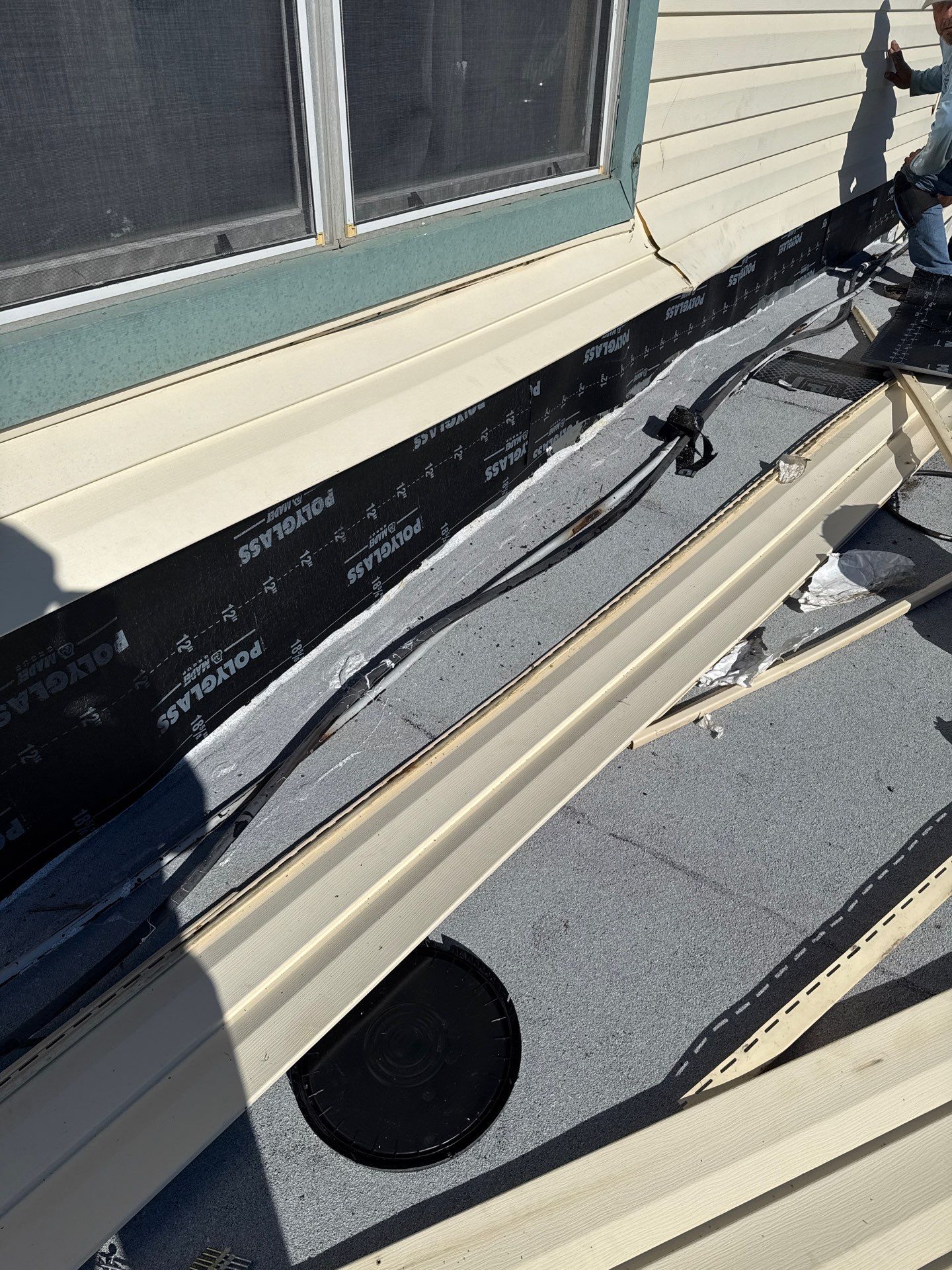 Mustang Island Flat Top by Bayfront Roofing and Construction