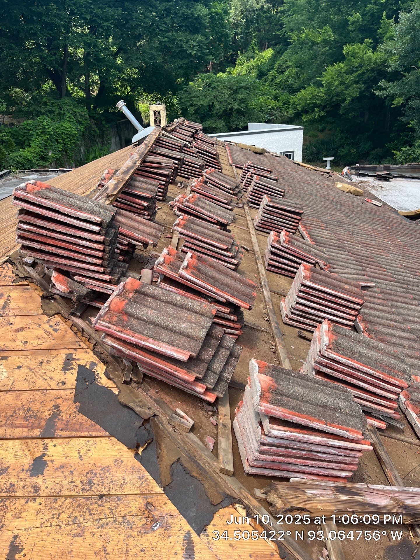 Asphalt Shingle and Flat Roof Replacement in Hot Springs by Temple Roofing and Exteriors