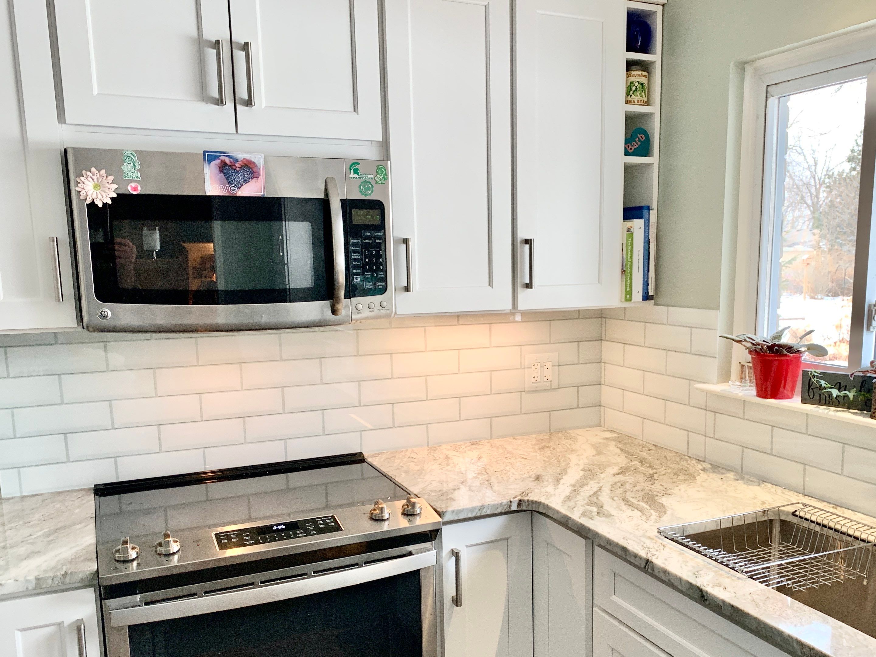Kitchen Remodel using IMAGIO Solid Glass Backsplash - Beveled Subway Serene by IMAGIO