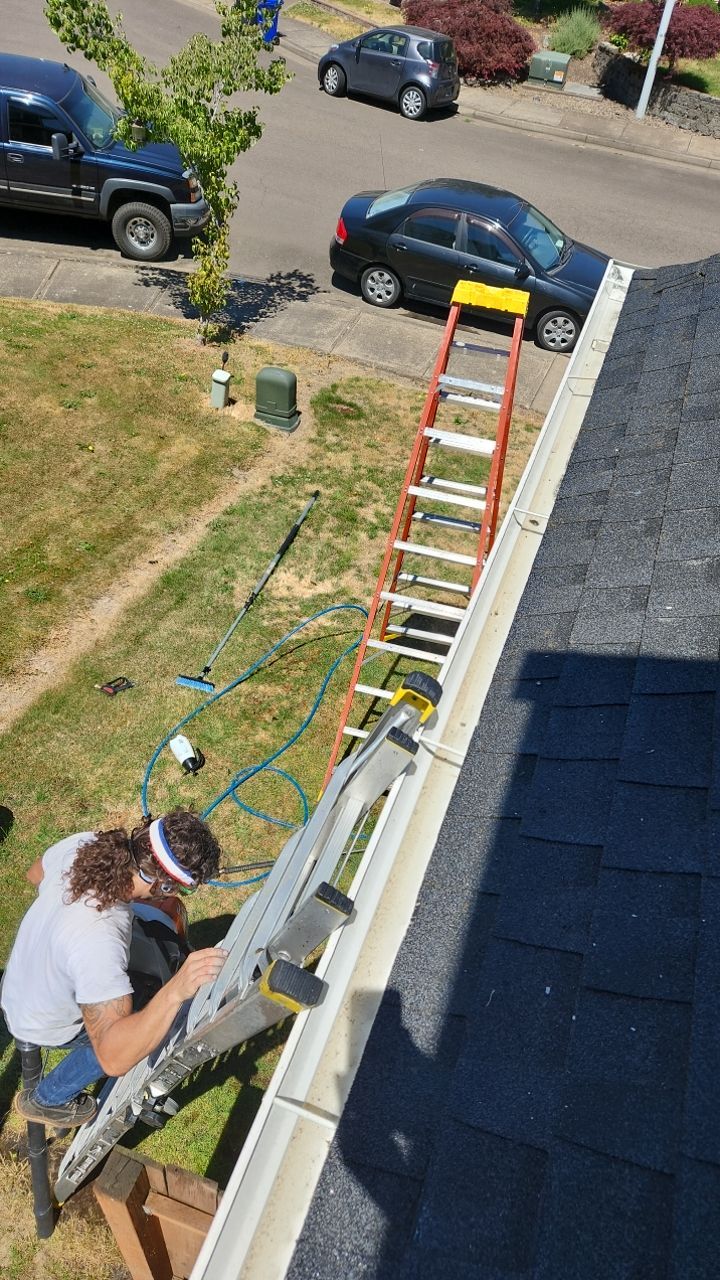 Interior and Exterior gutter clean and Roof Wash by Willamette Outdoor Wash LLC
