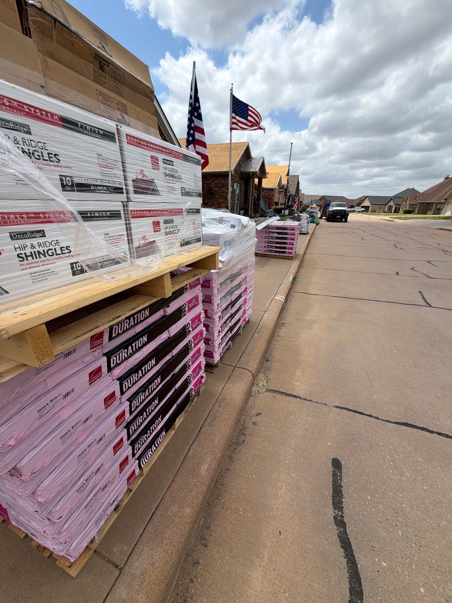 Burkburnett Roof Replacement Featuring Owens Corning Onyx Black Shingles by Shearman Roofing & Construction