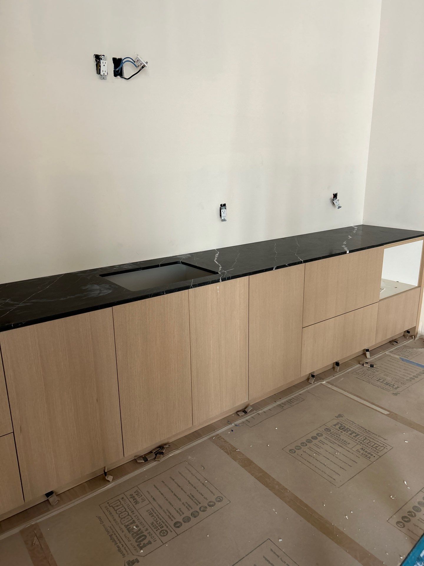 Denver Kitchen, Bath, Home Entertainment, and Closet Install by Concept 32, Inc.