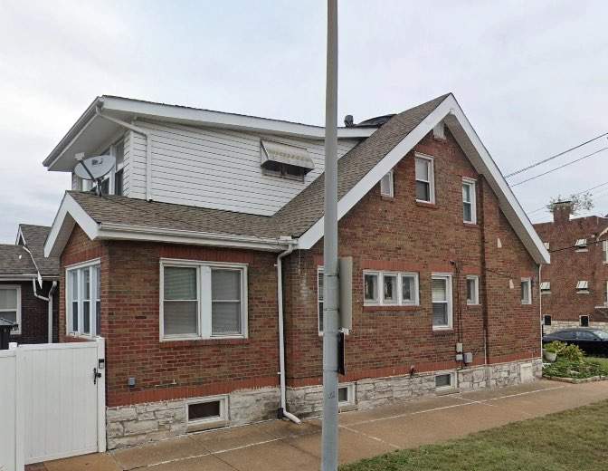 Metal Siding Replacement – St. Louis, MO by Legendary Services Company LLC.