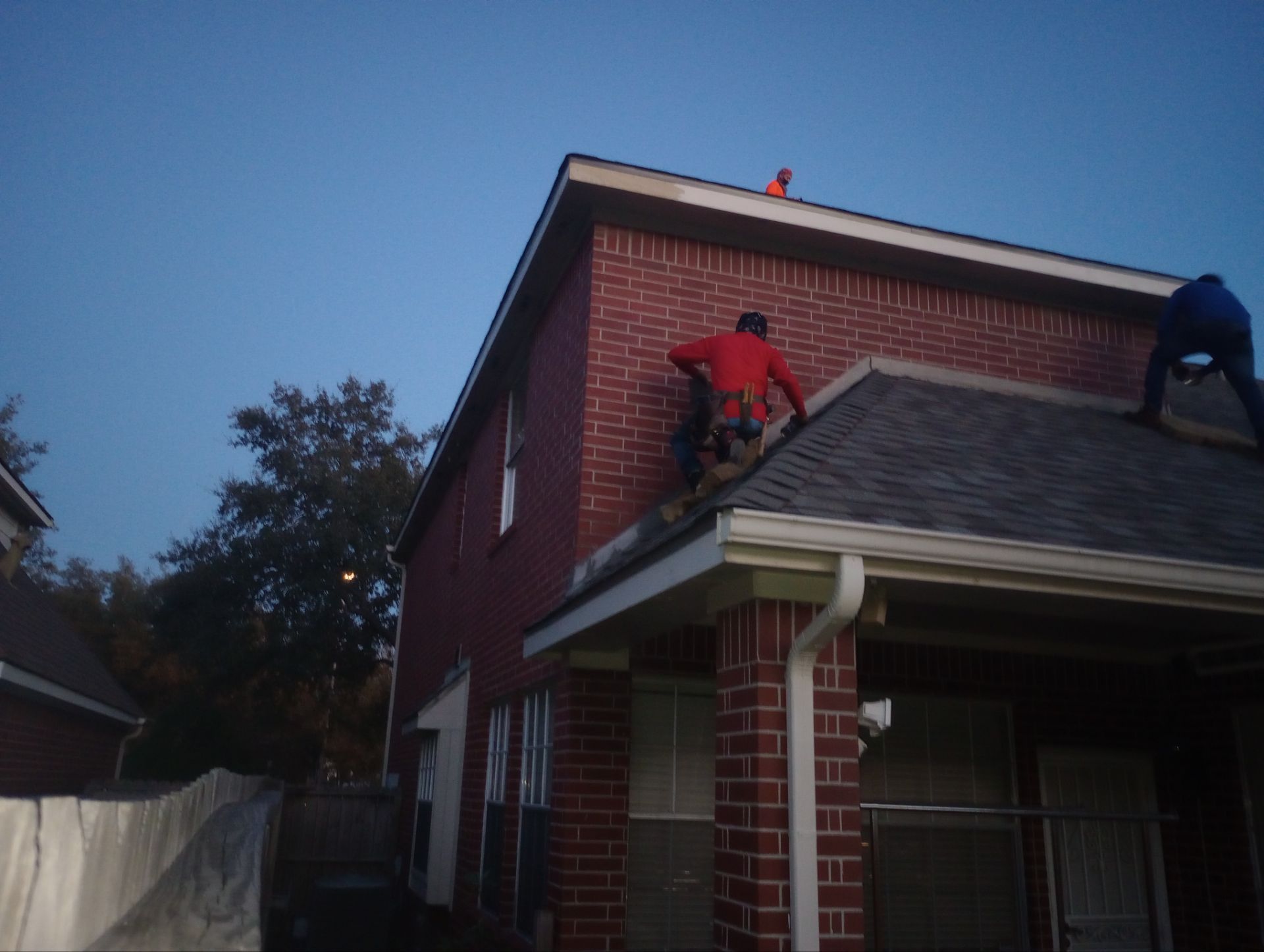 Residential Roofing Installation using Owen's Corning Duration (Lifetime) Shingles by Roof Repair Company