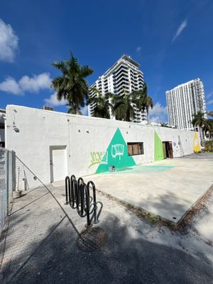 ONE MIAMI BISCAYNE BAY ARTS HOTEL