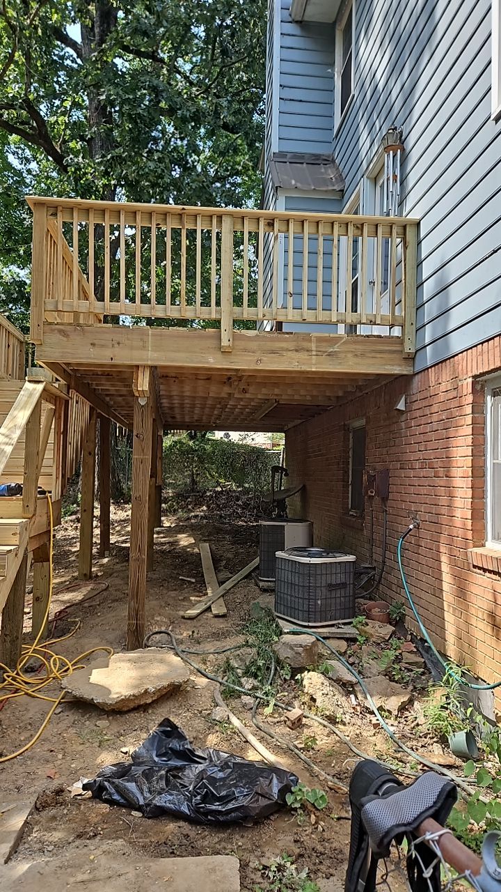 Russet Cove Circle - Deck Installation by Pillar and Pine