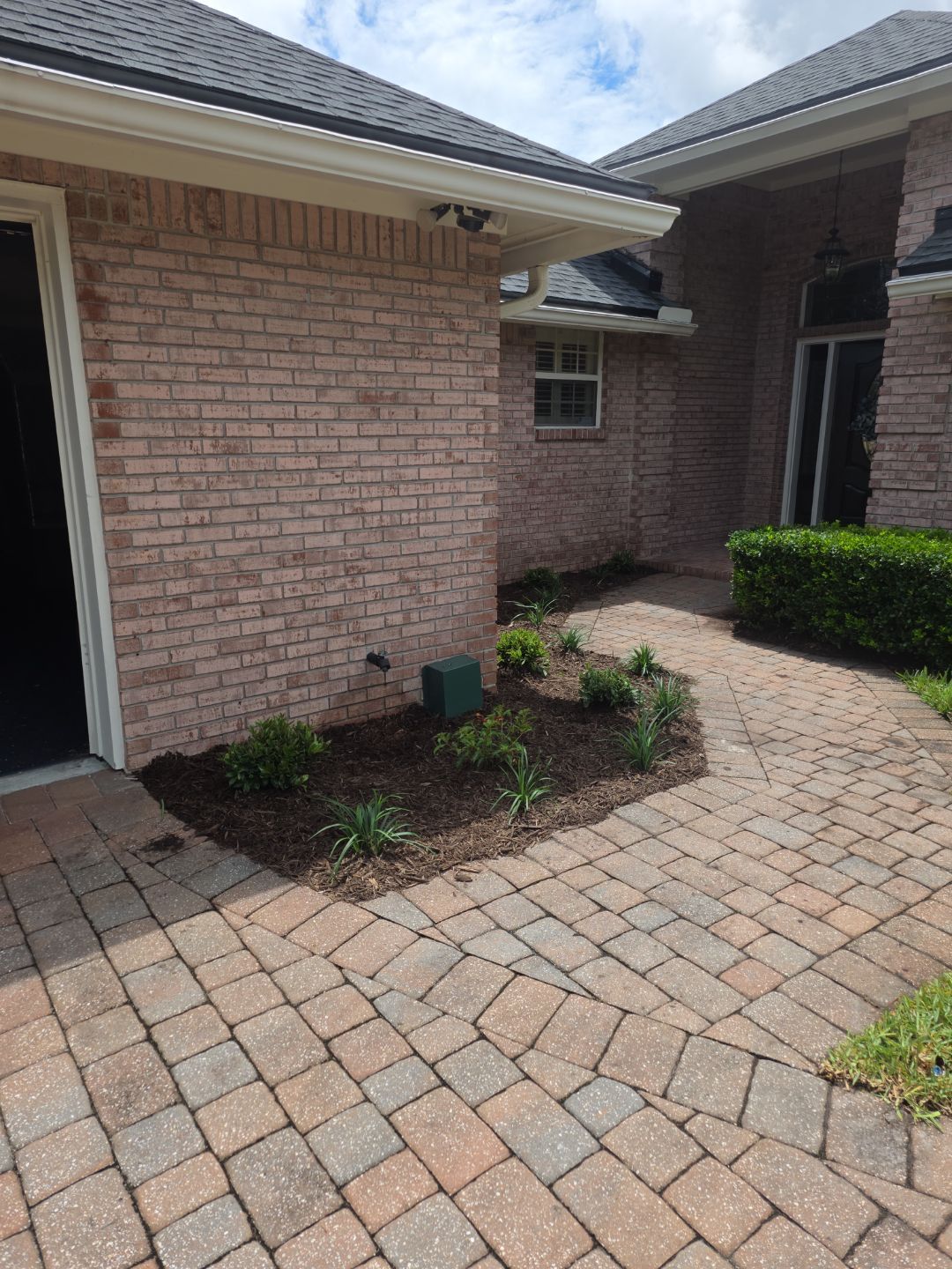 Deerwood Resident | Sod Install & Bed Design by ProGreen Services