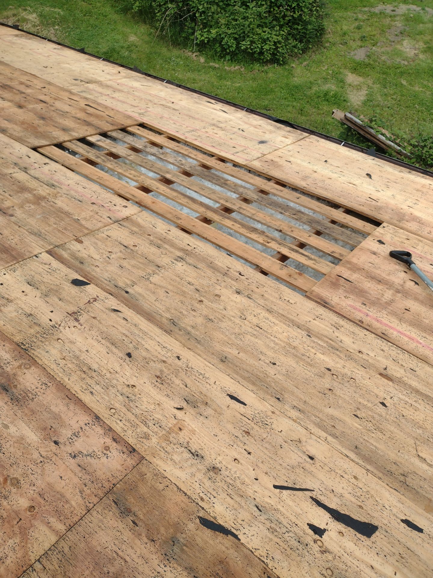 Residential Roofing Installation using IKO Dynasty (Color: Frostone Grey) by Orezona Building & Roofing Company, Inc.