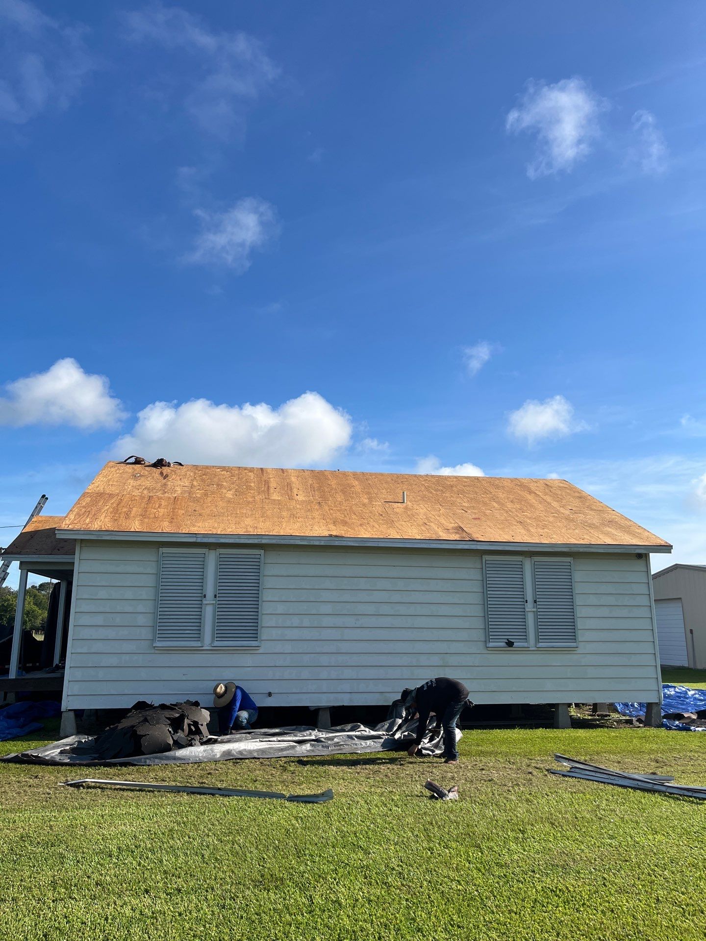 Residential Roofing Installation using Owen's Corning Duration (Lifetime) Shingles by Roof Repair Company