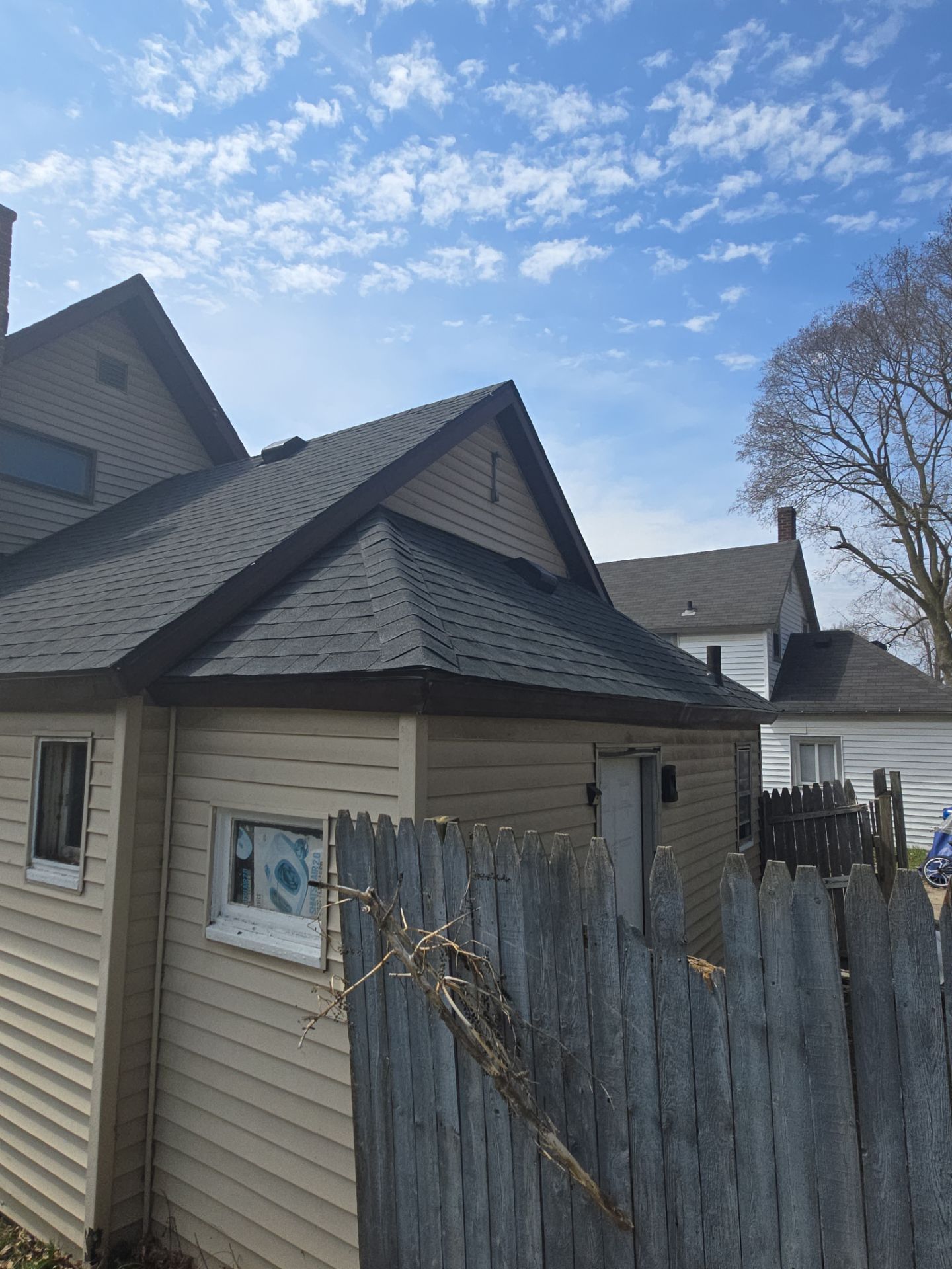 Residential Roofing Installation using GAF TIMBERLINE HDZ by Avalon Roofing and Exteriors