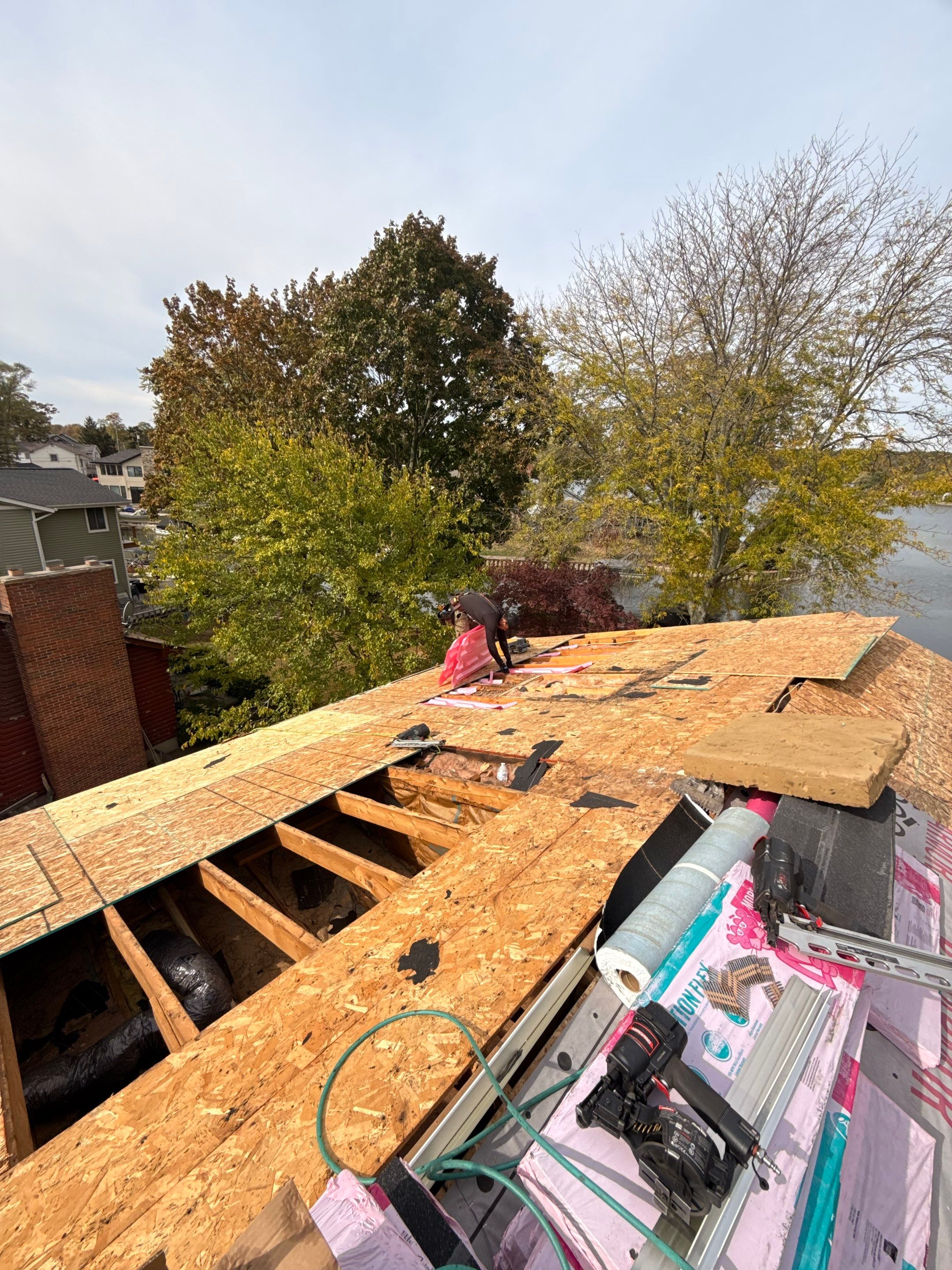 Roof Replacement using Owens Corning Onyx Black by 180 Contractors